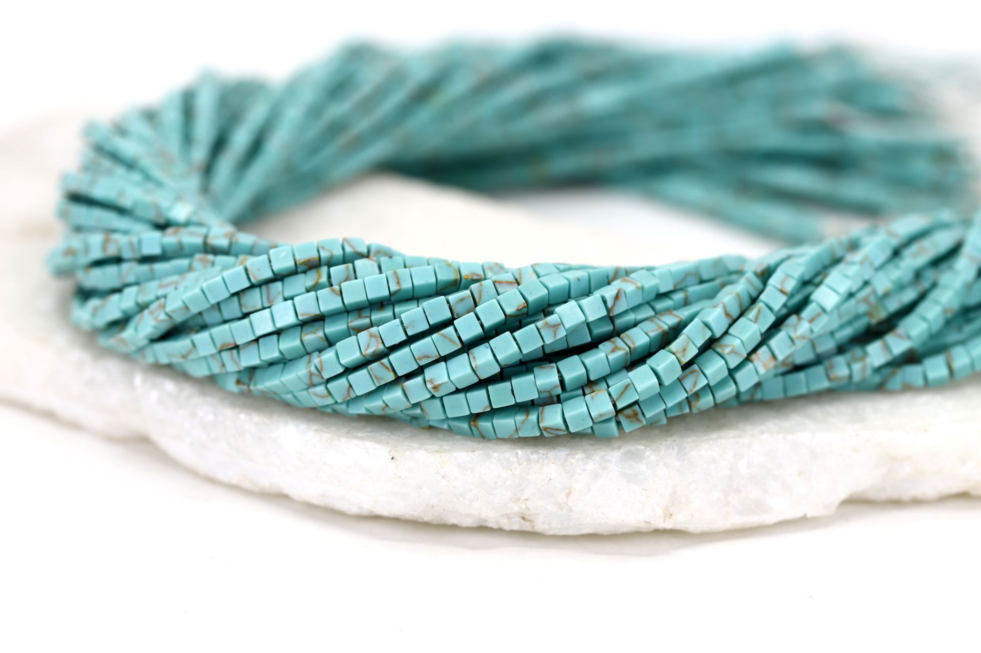 2.5mm-cube-turquoise-beads