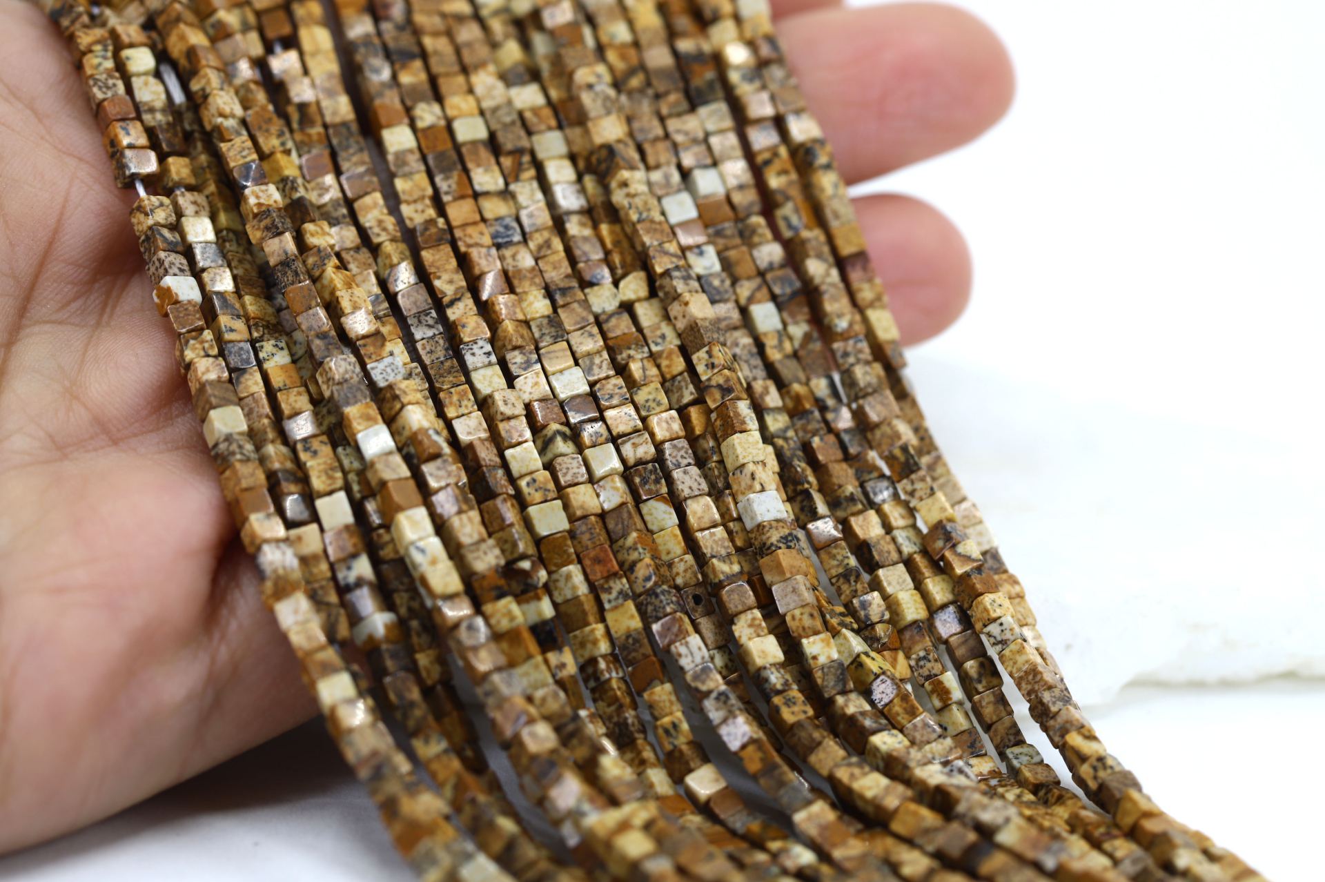 2.5mm-brown-cube-picture-jasper-beads
