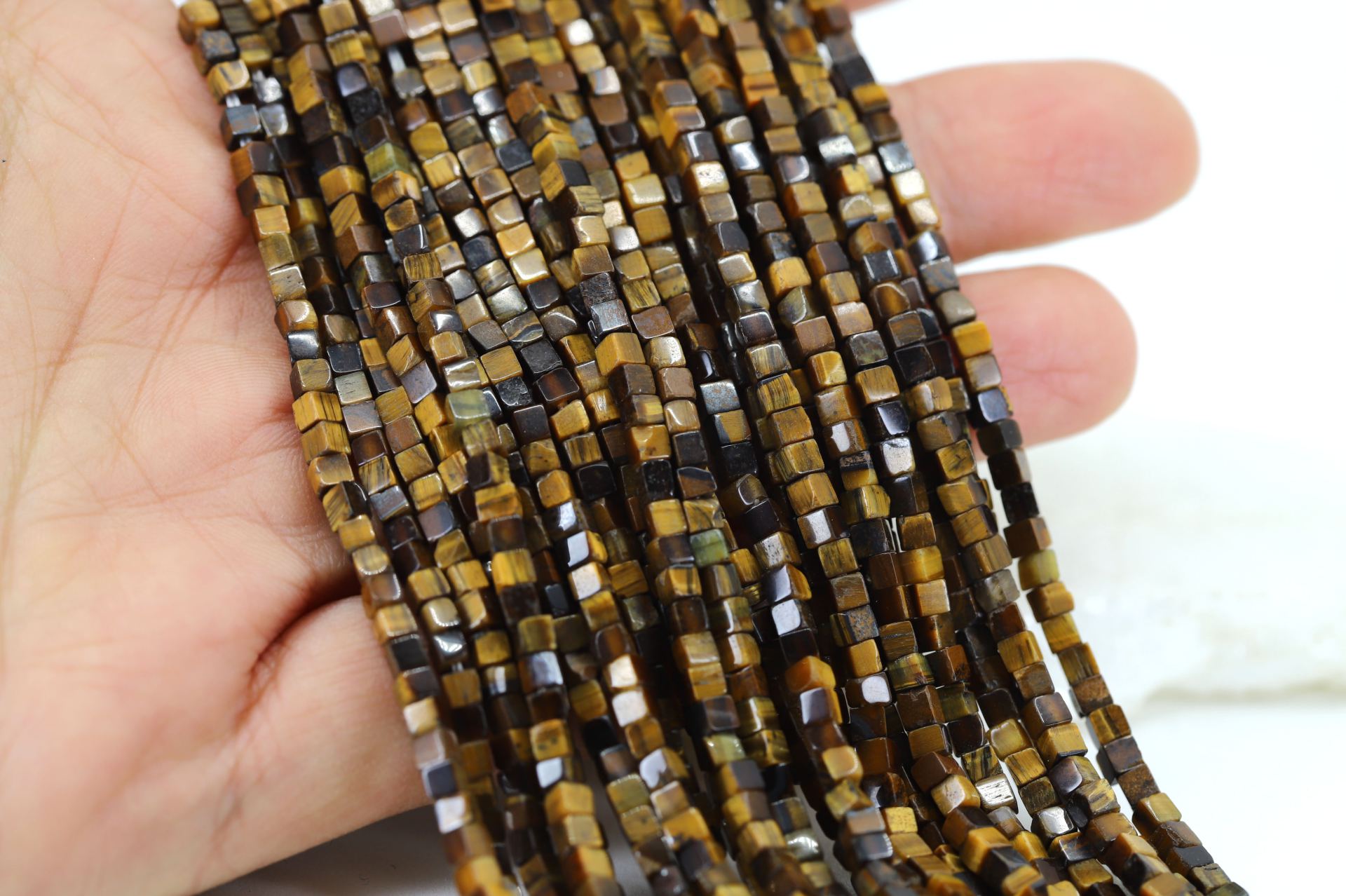 2.5mm-brown-cube-tiger-eye-beads-strand