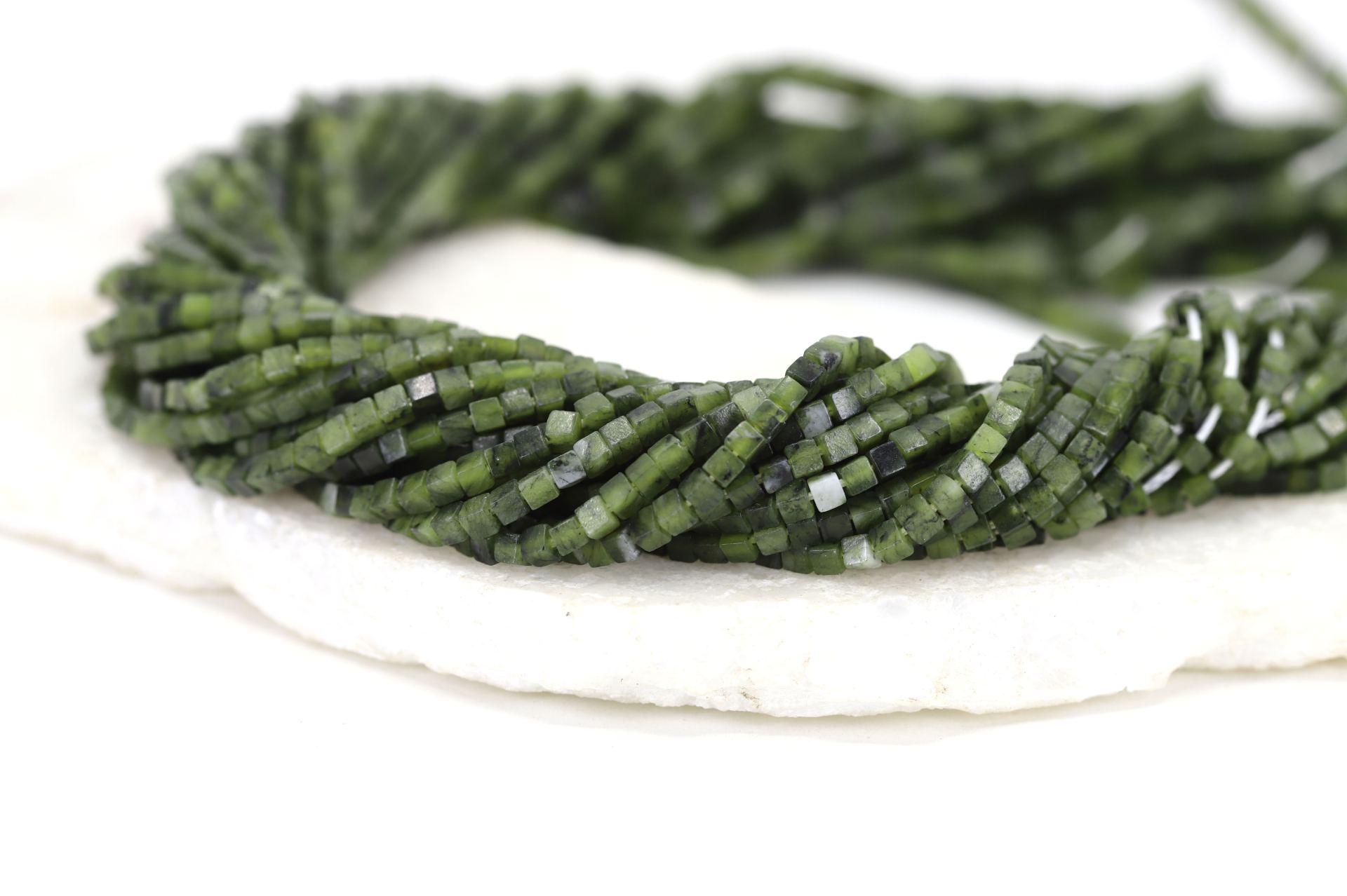 2.5mm-green-cube-taiwan-jade-beads