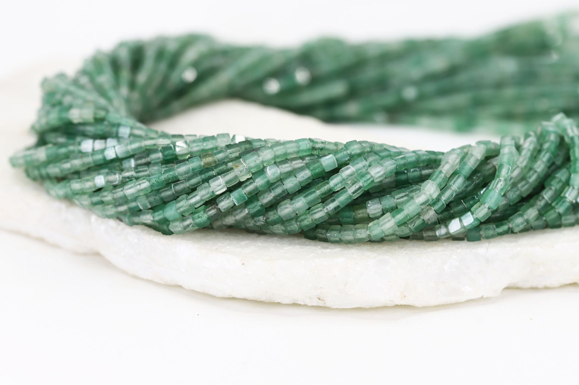 2.5mm-green-cube-aventurine-beads