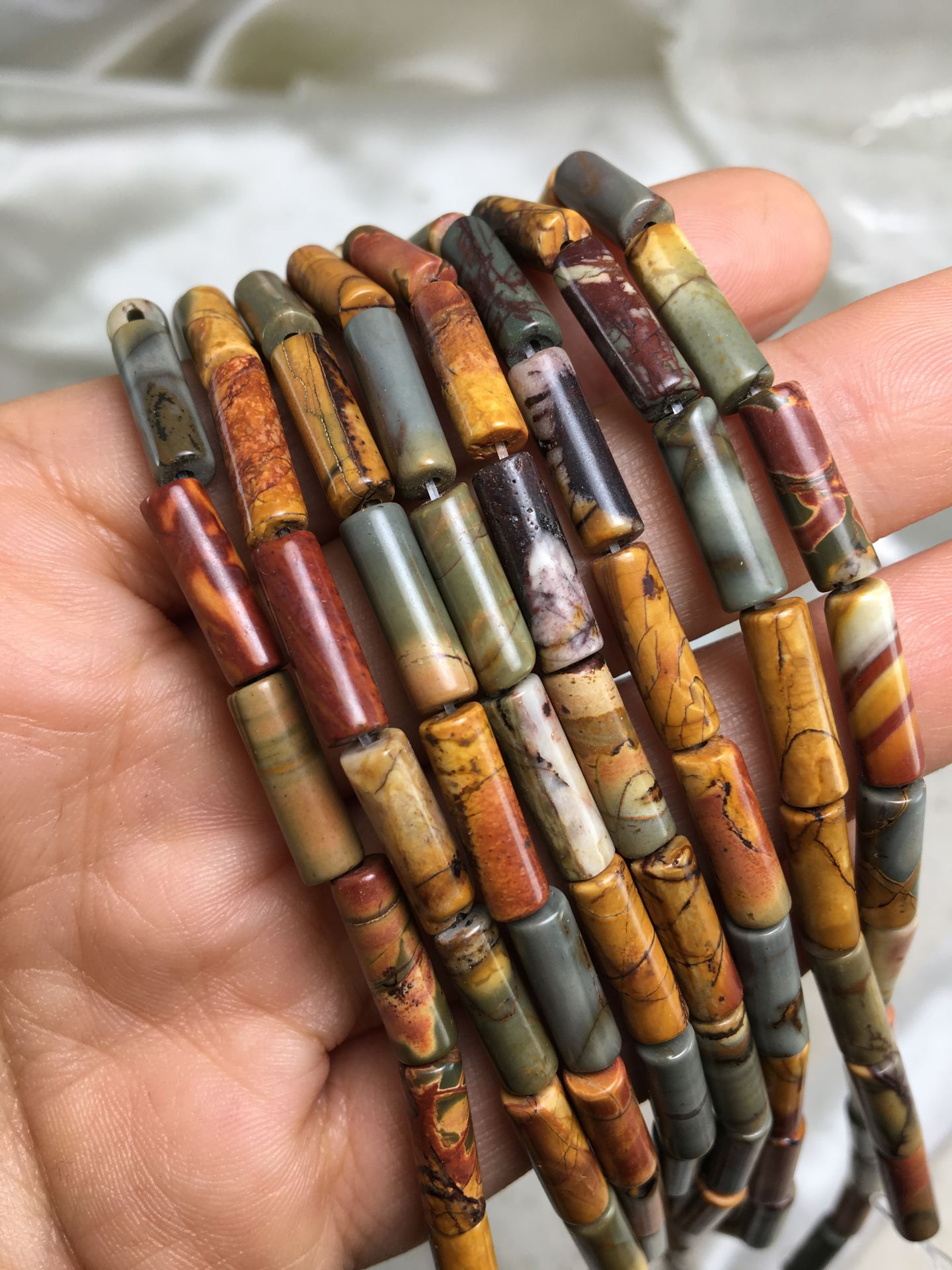 13mm-cylinder-tube-beads-strand