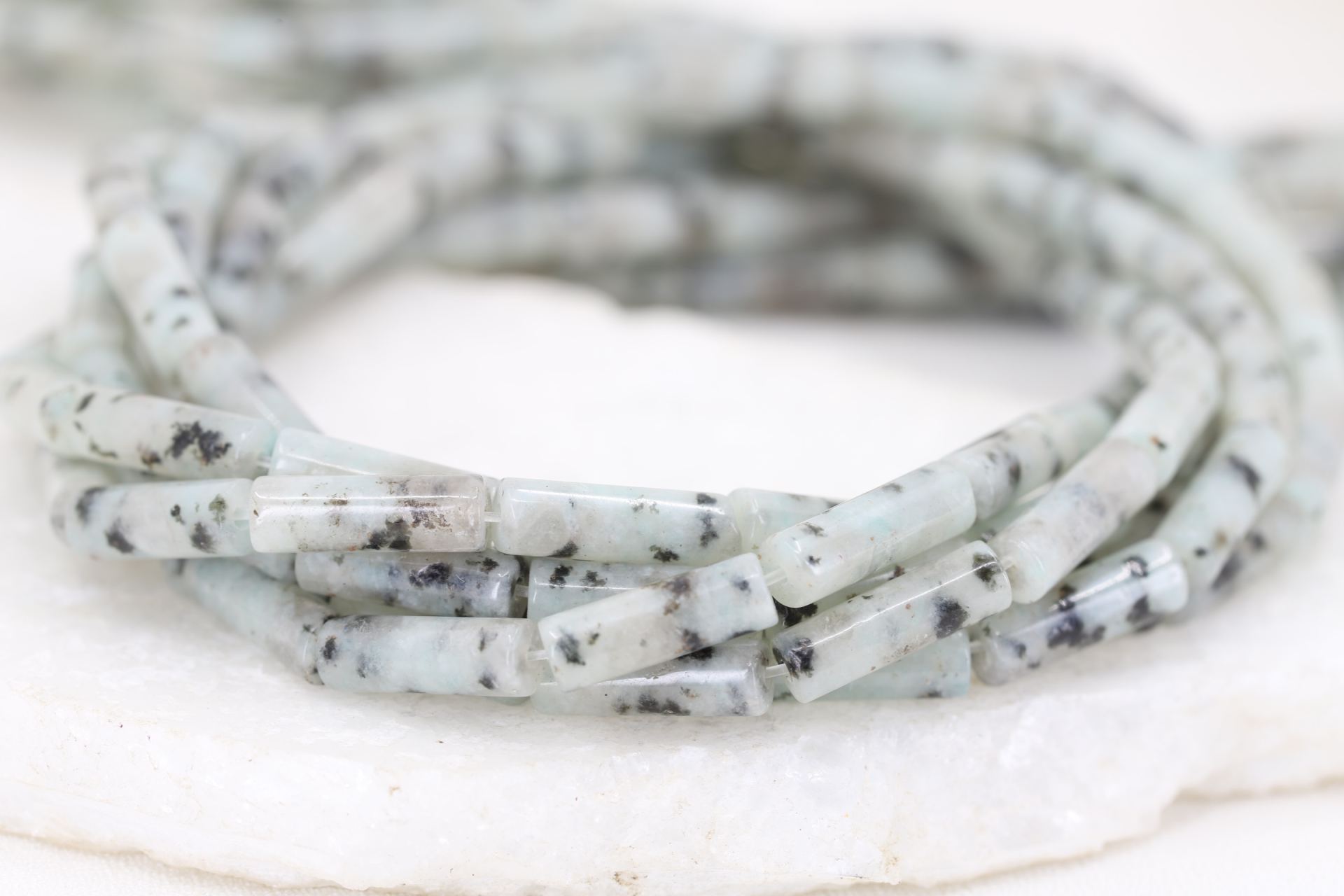 13mm-kiwi-jasper-beads-strand