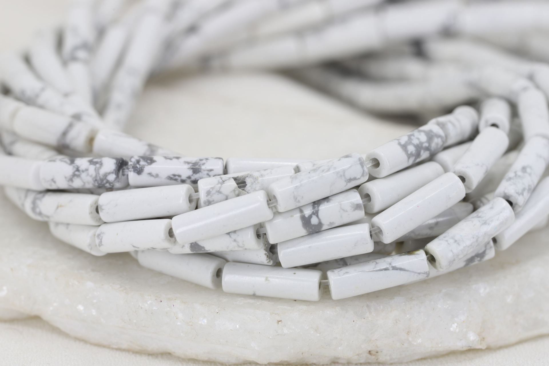 13mm-white-howlite-cylinder-tube-beads