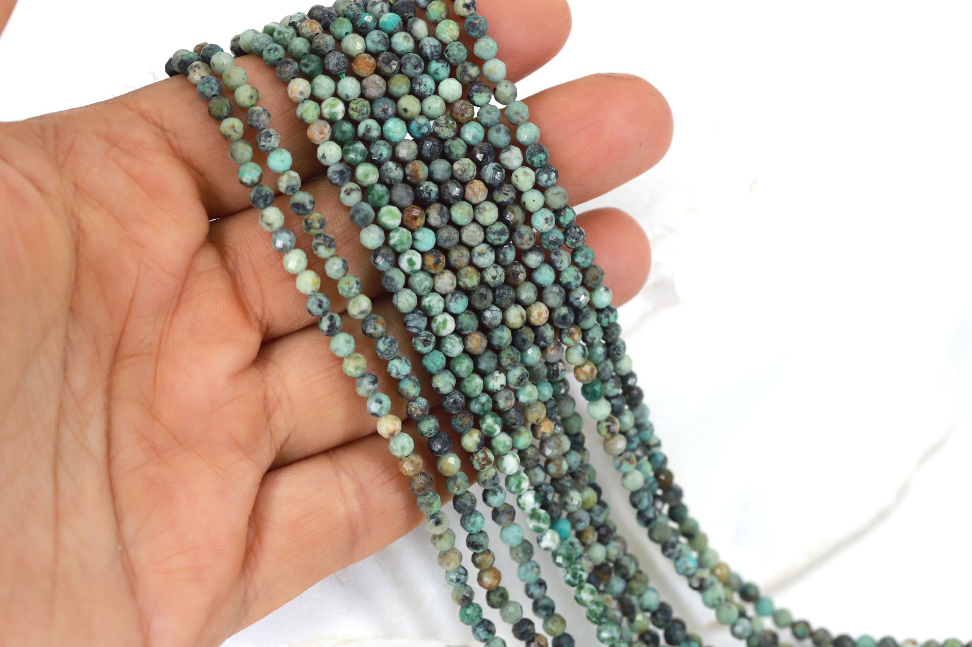 3mm-round-phoenix-turquoise-stone