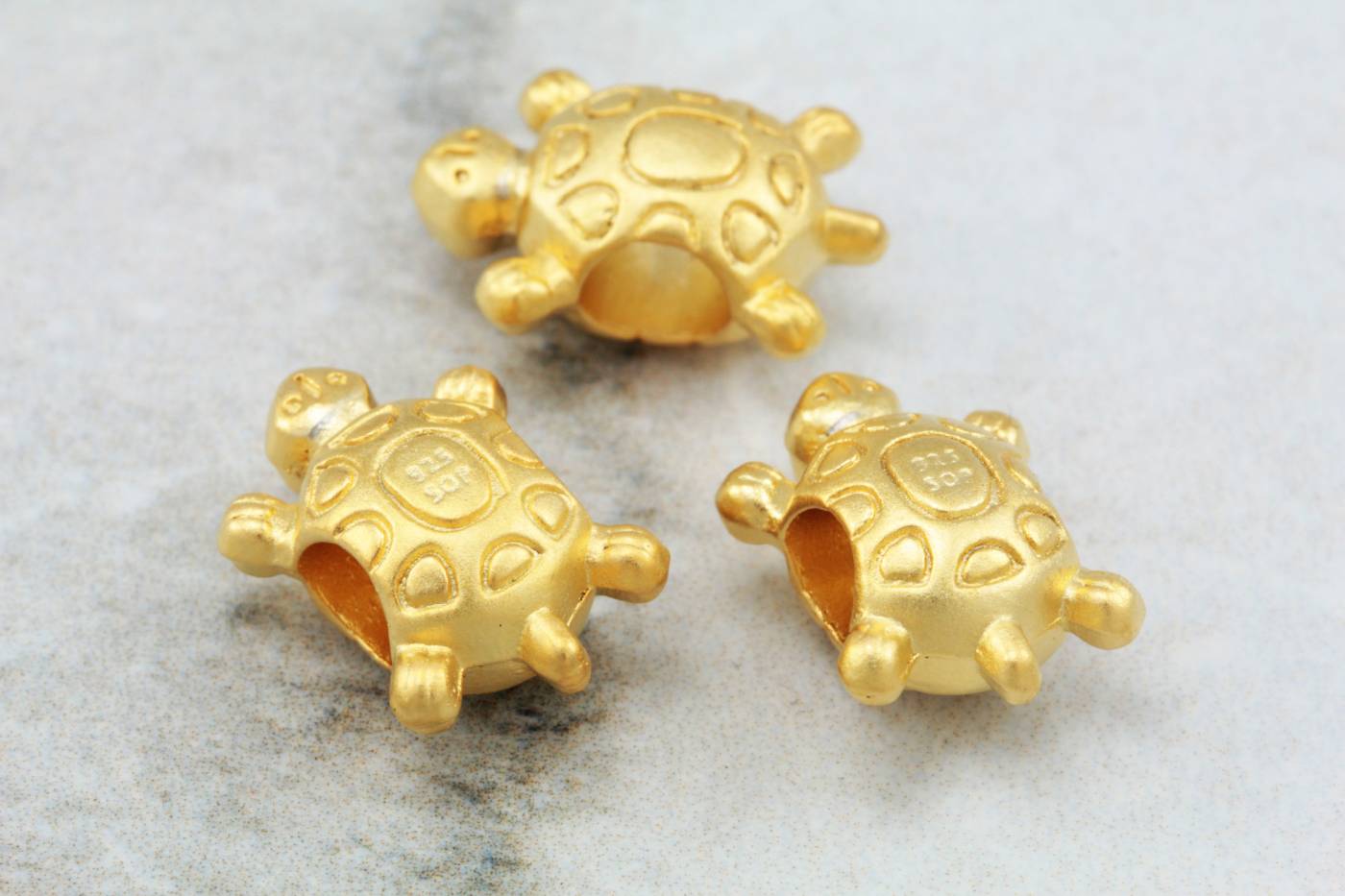 metal-gold-plated-turtle-big-hole-charms