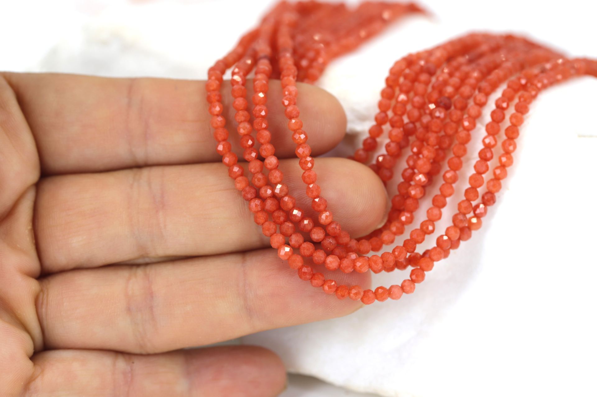 3mm-round-faceted-aventurine-beads