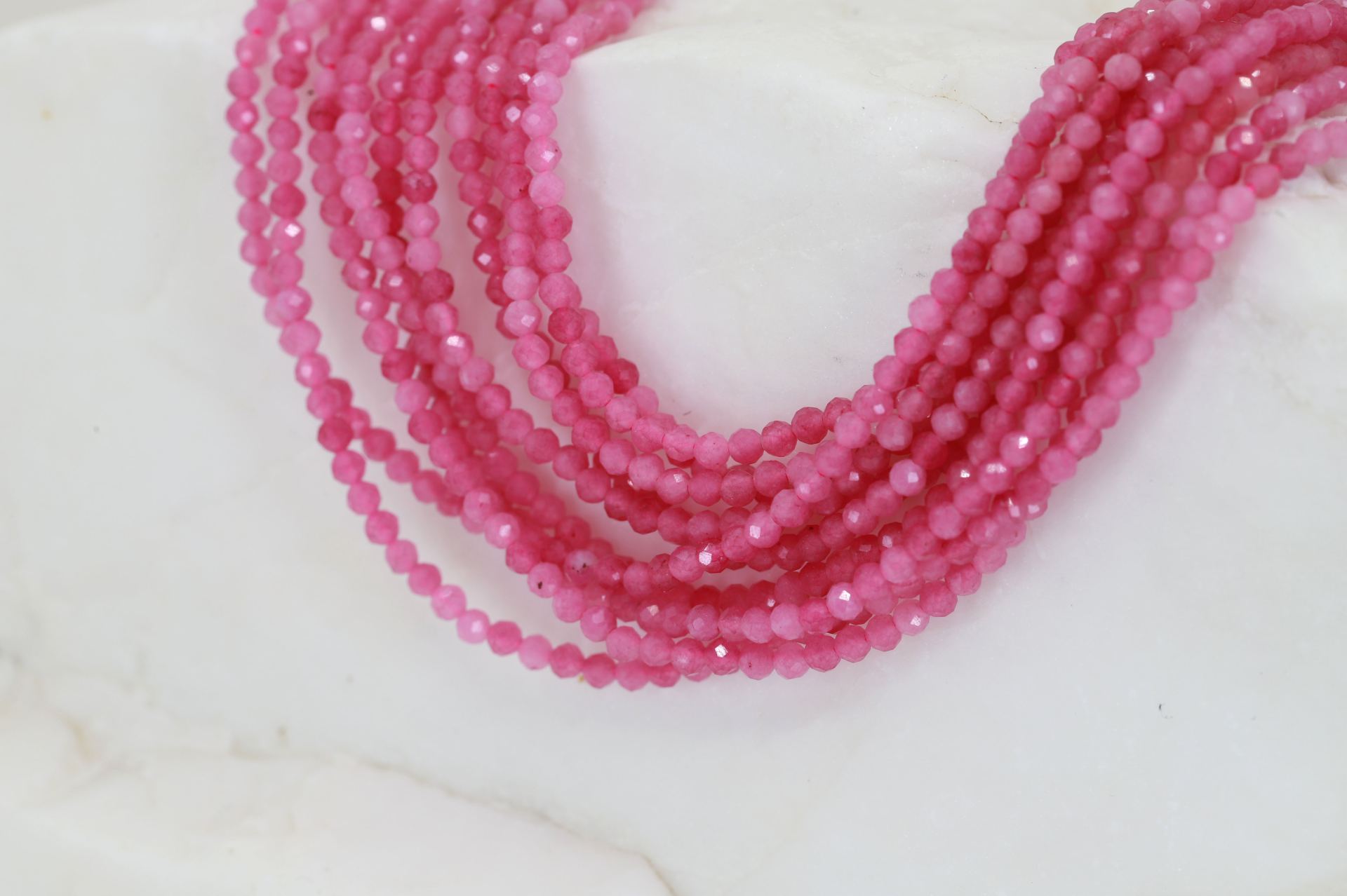 2mm-natural-stone-pink-jade-beads