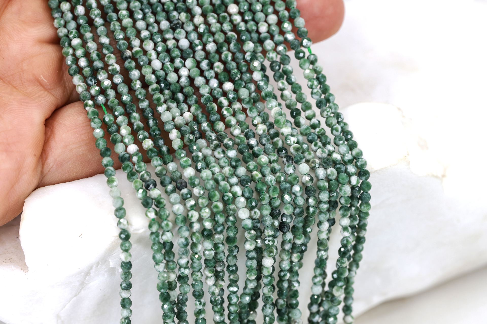 2mm-round-faceted-tree-agate-beads