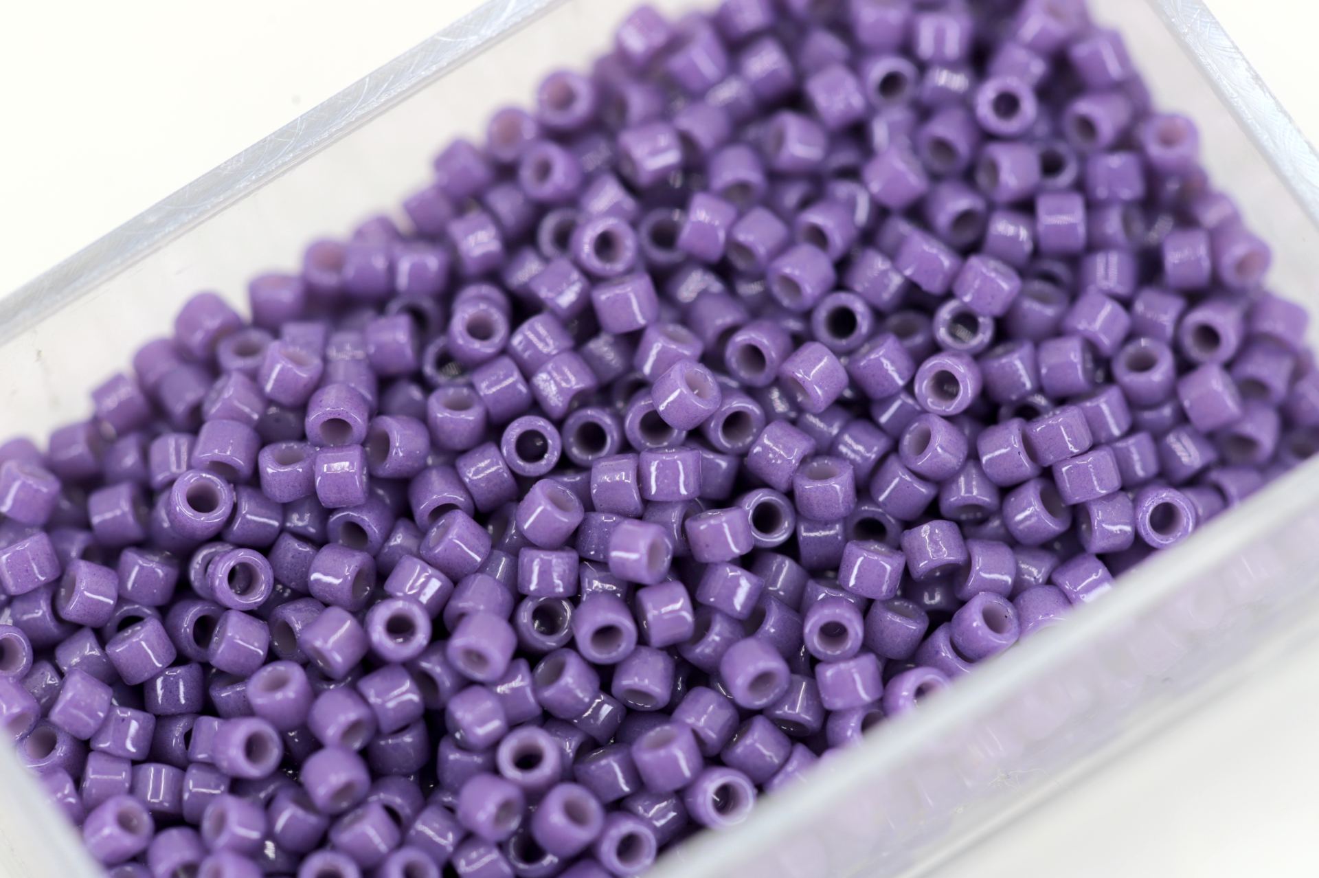 miyuki-delica-glass-seed-beads-db2140