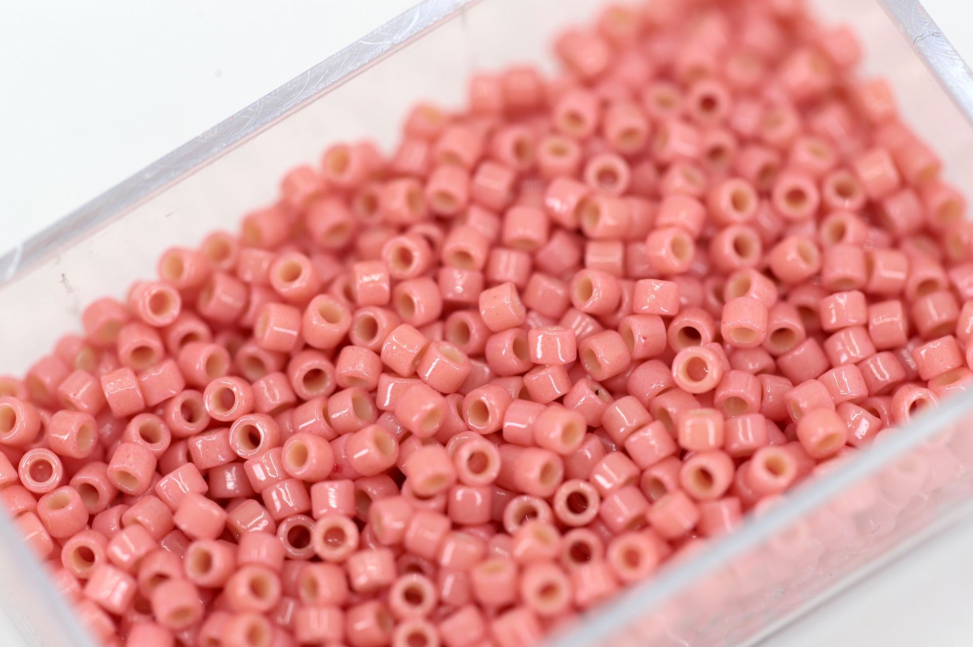 miyuki-delica-glass-seed-beads-db2114