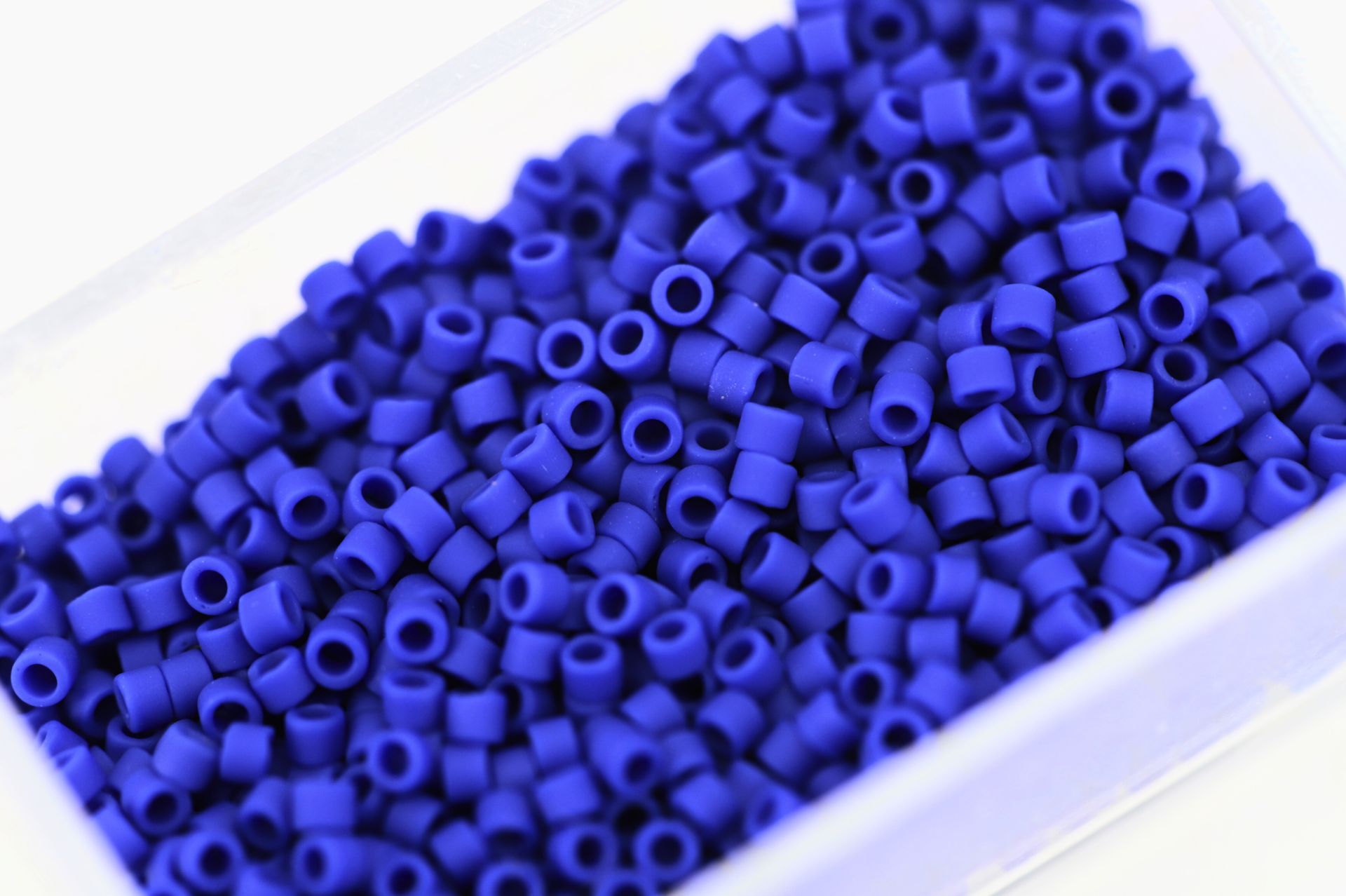 miyuki-delica-seed-bead-saxe-blue-db756