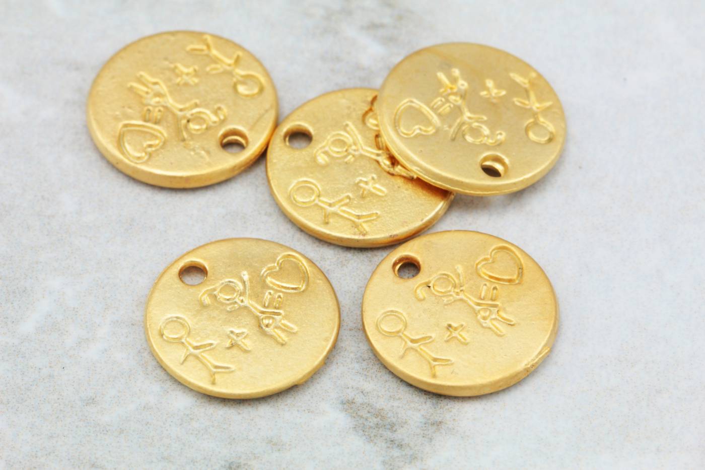gold-plated-boy-and-girl-love-pendants