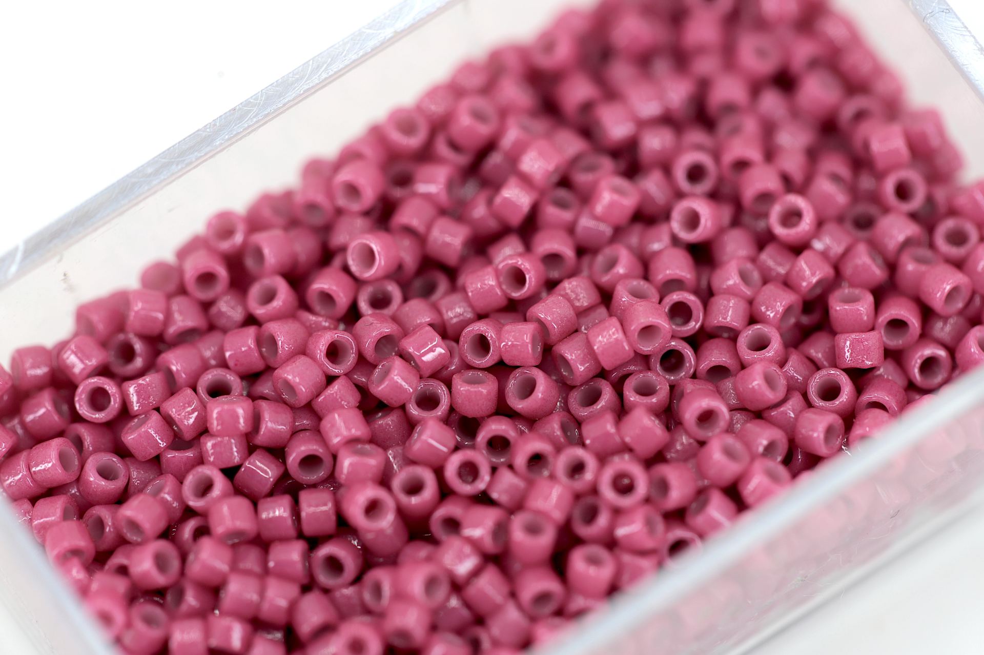 miyuki-delica-glass-seed-bead-db2353