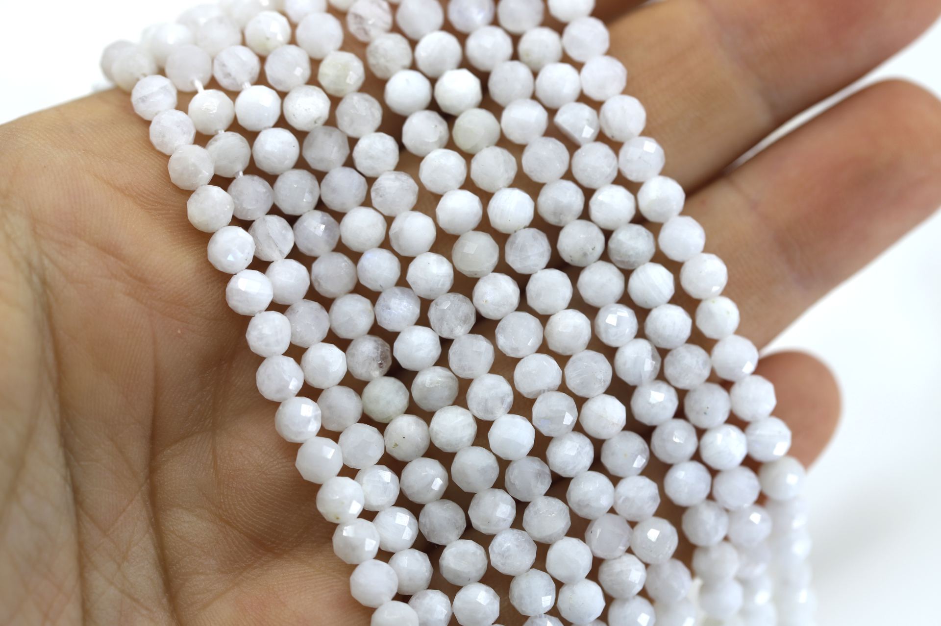 4mm-faceted-round-moonstone-beads