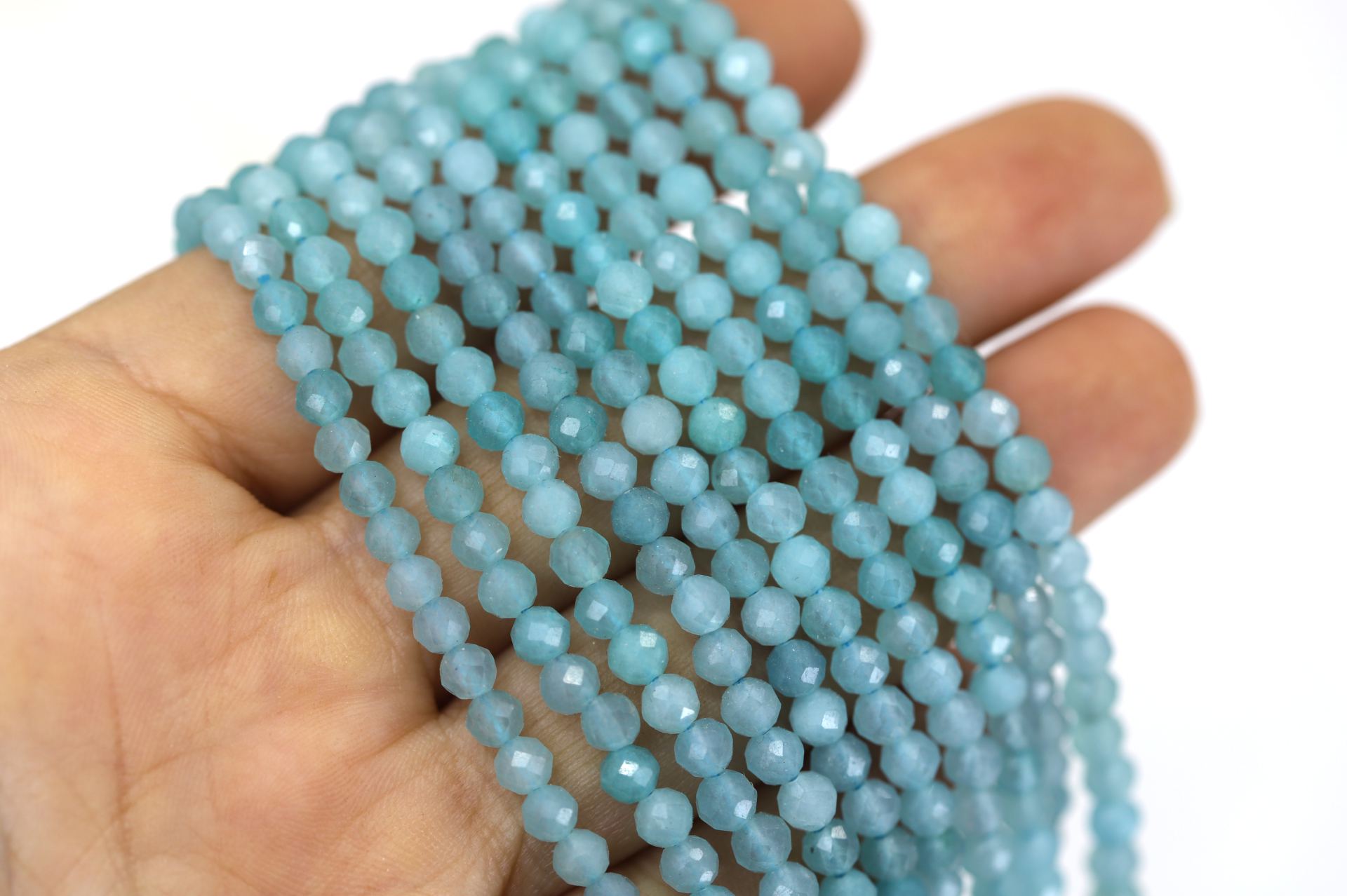 4mm-faceted-round-aquamarine-beads