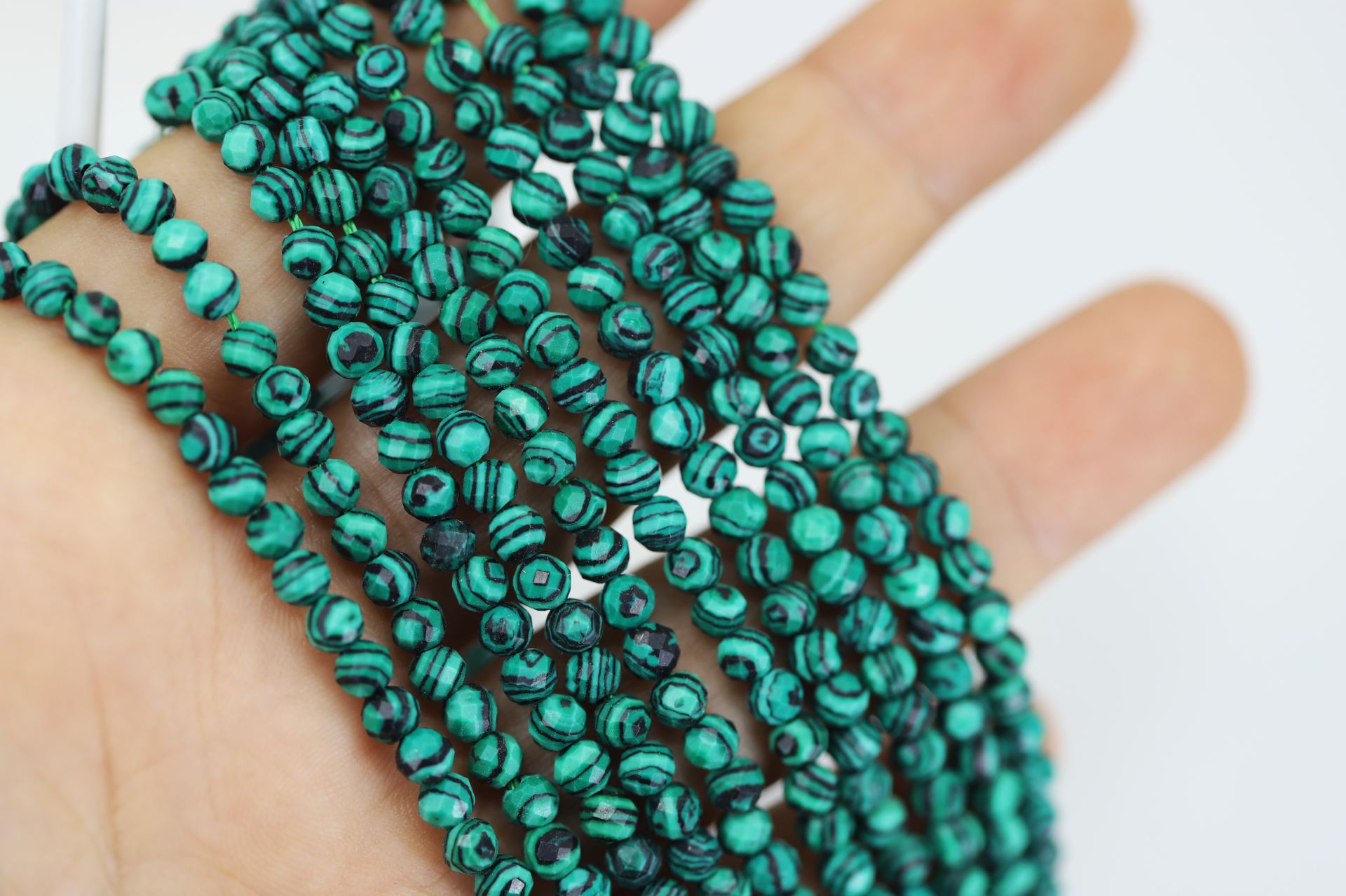 4mm-malachite-natural-stones