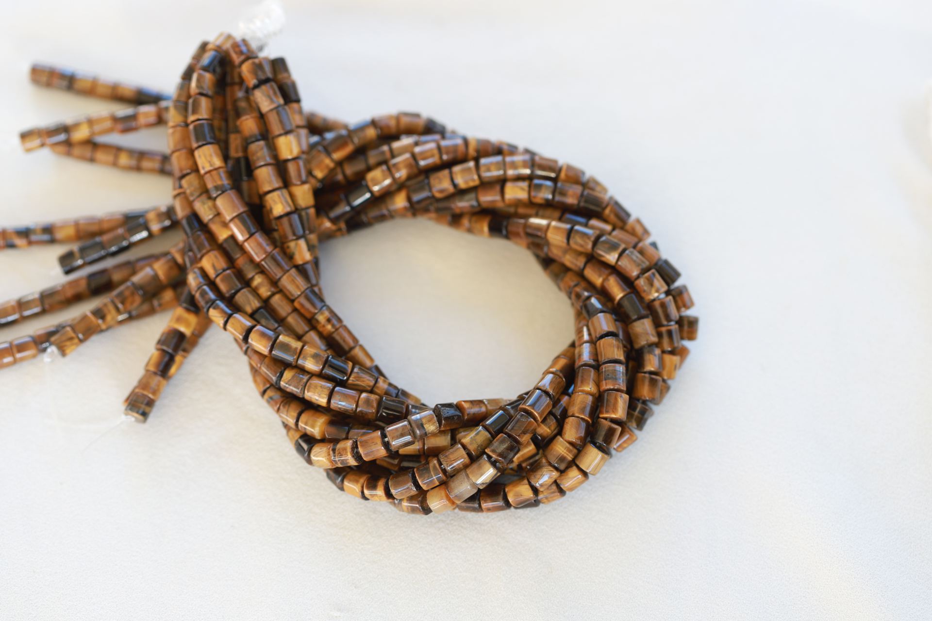 6mm-tiger's-eye-jade-gemstone-beads