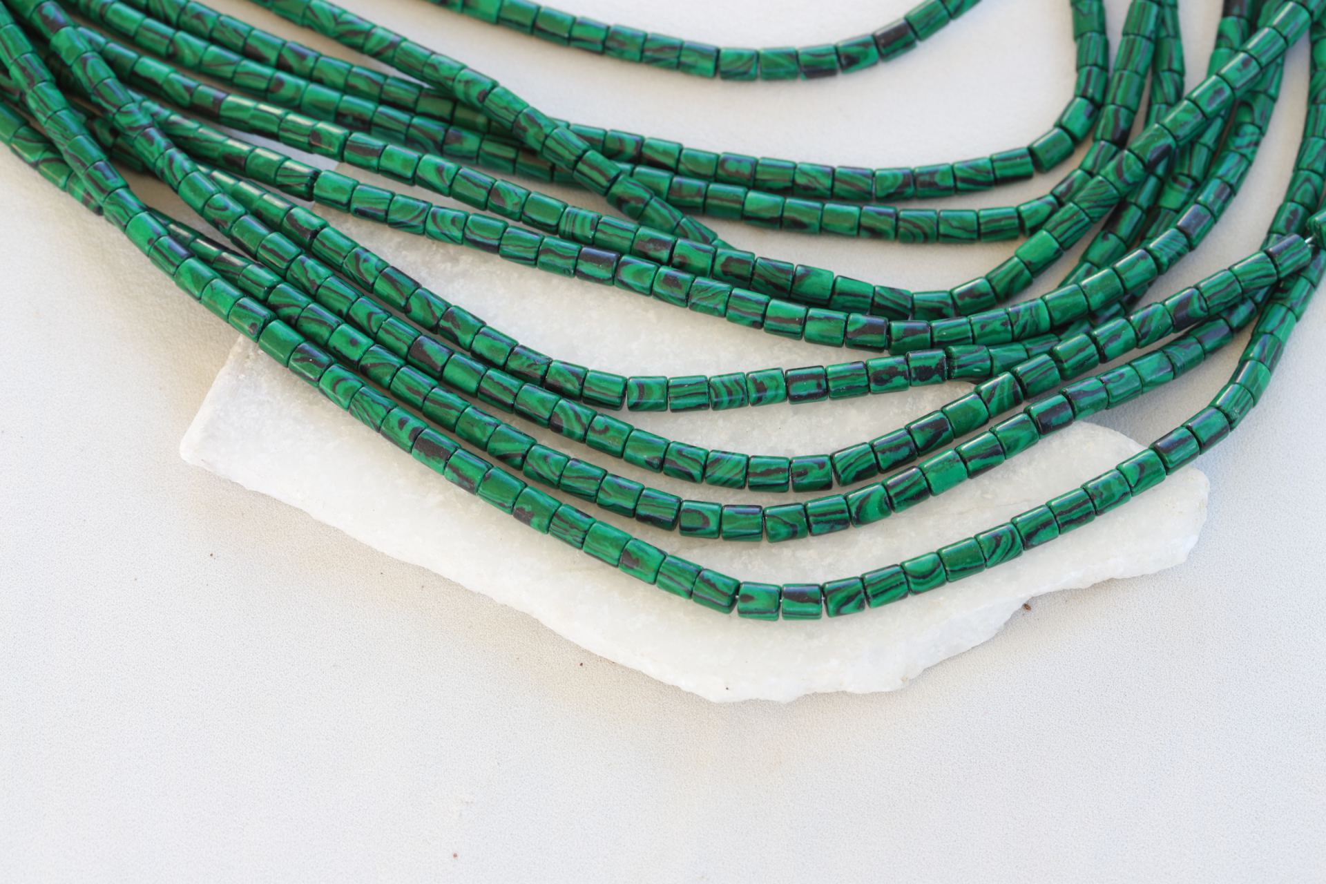 6mm-faux-malachite-barrel-cylinder-beads