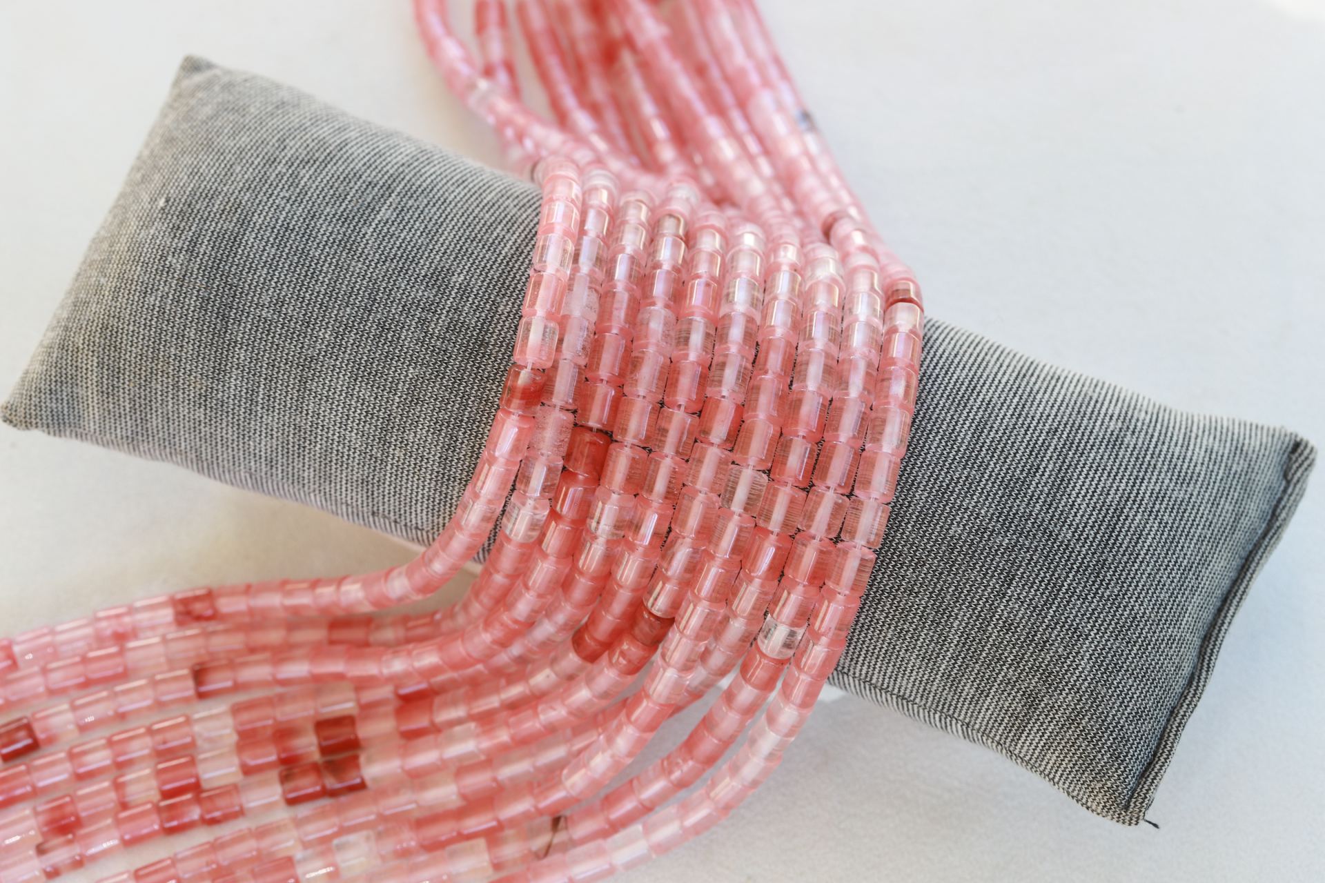 6mm-fire-cherry-cylinder-natural-stone