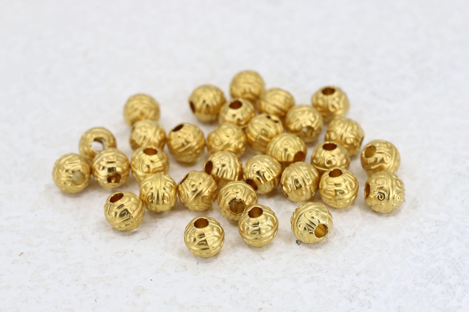 gold-plated-metal-round-spacer-beads