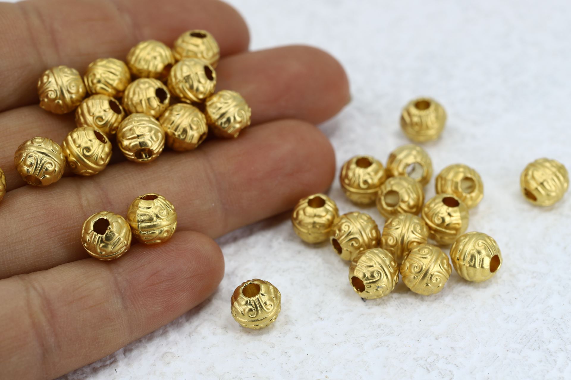 gold-plated-metal-7mm-ball-beads