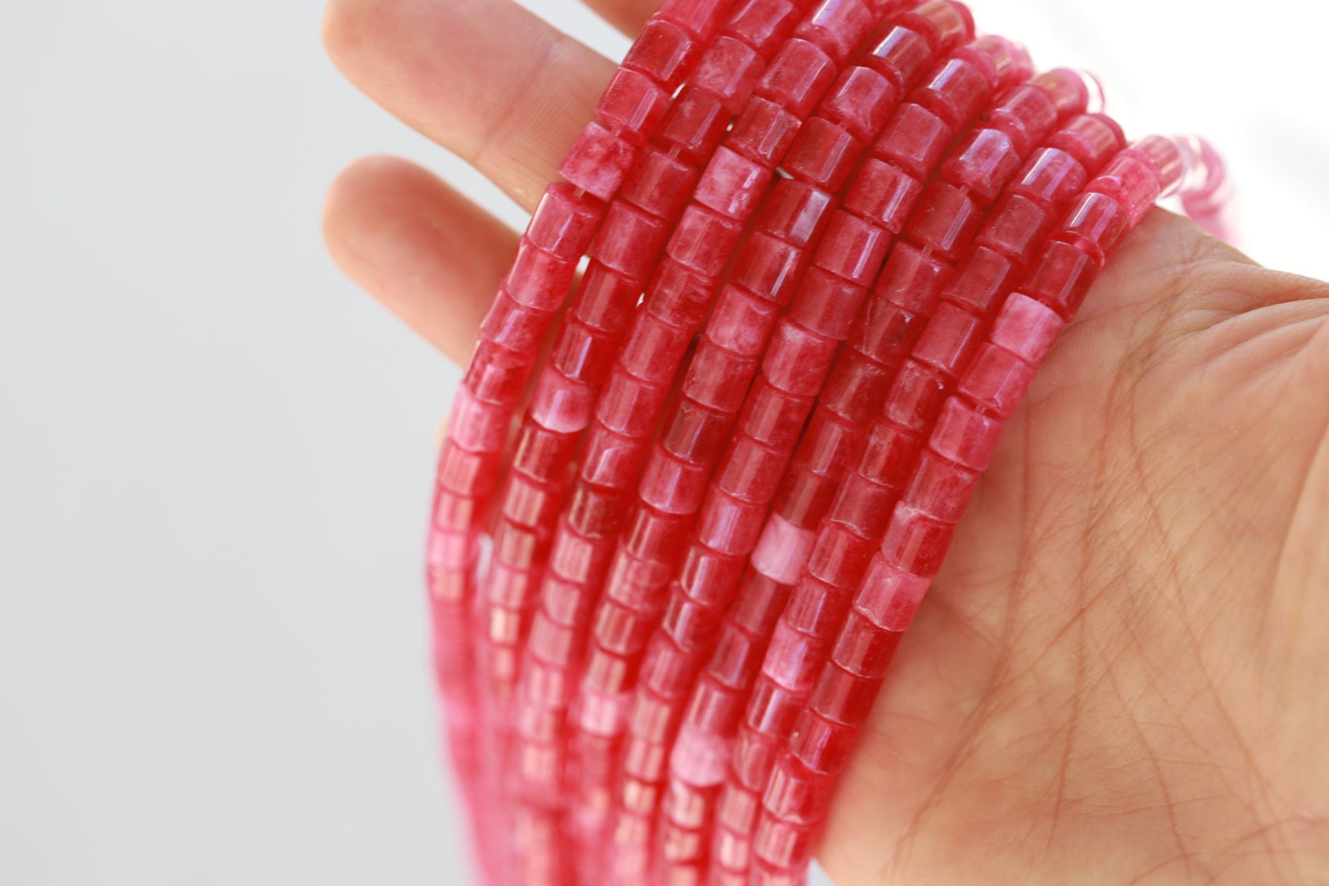 6mm-ruby-jade-natural-stone-beads