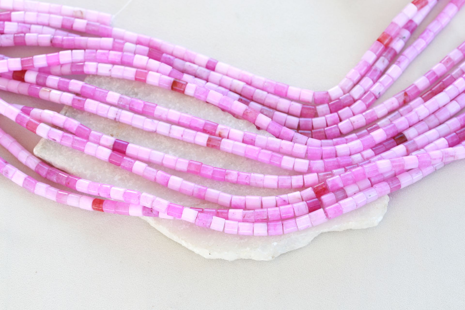 6mm-pink-jade-barrel-cylinder-beads