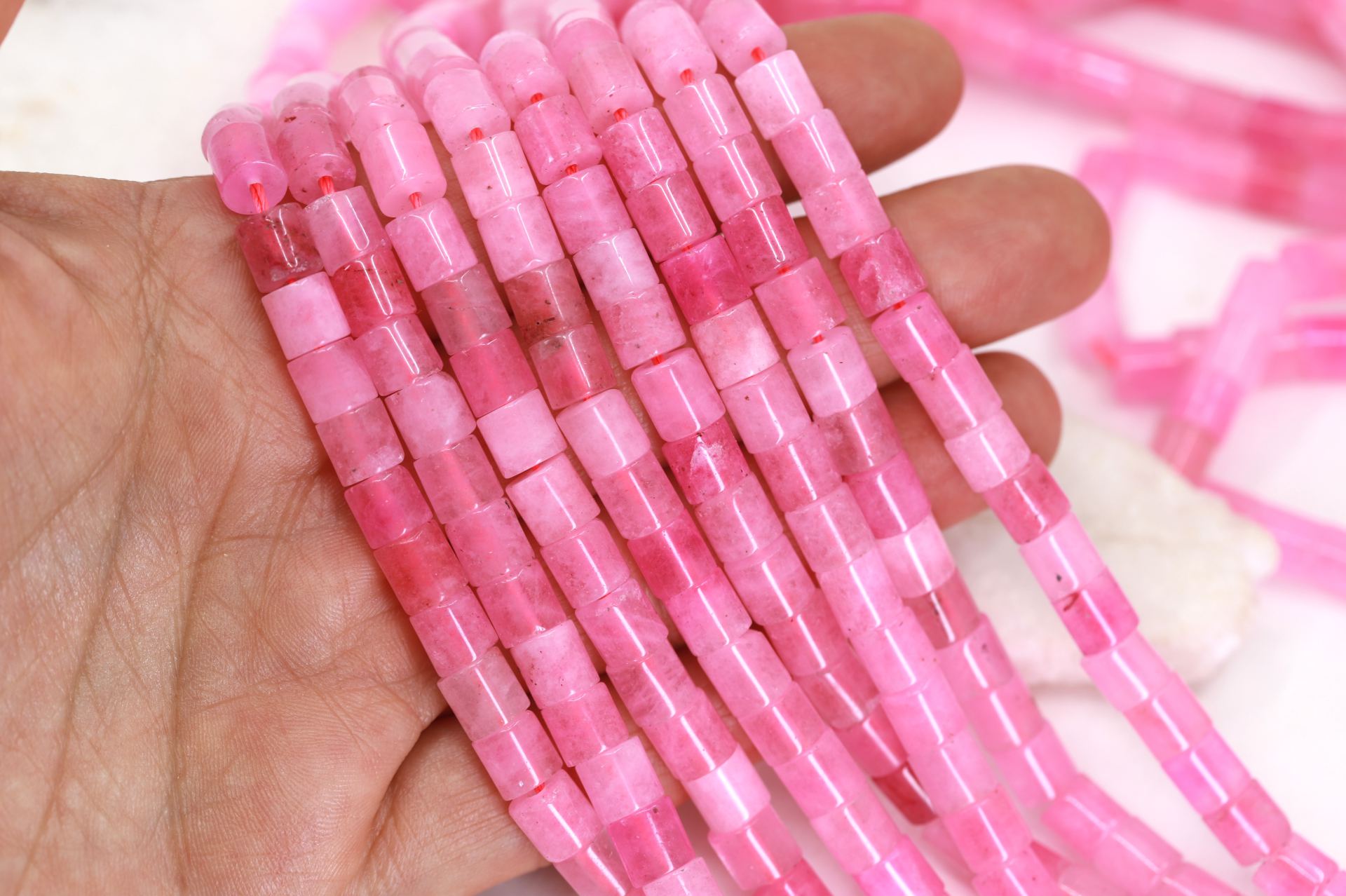 6mm-dyed-pink-jade-barrel-beads