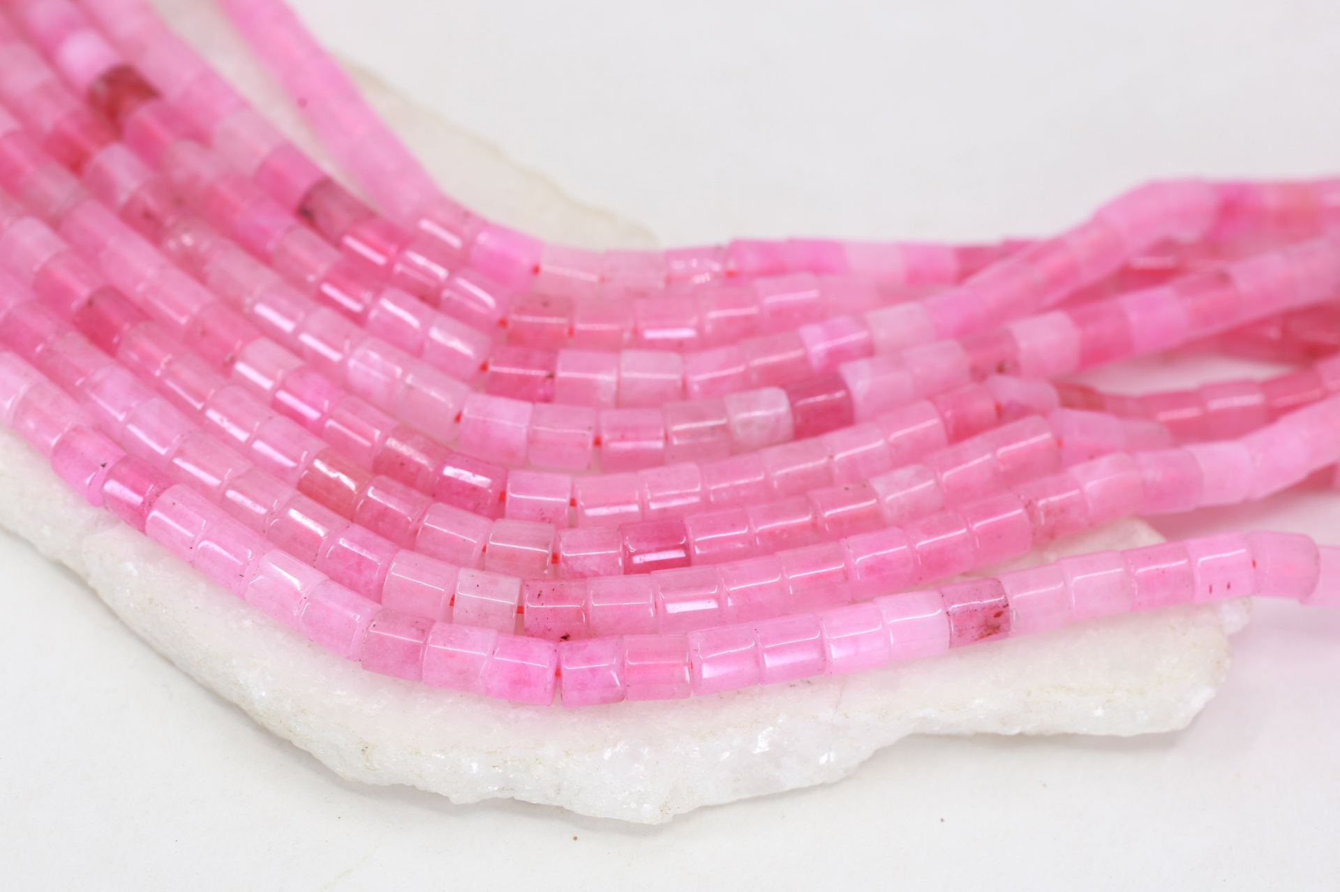 6mm-dyed-pink-jade-beads-barrel