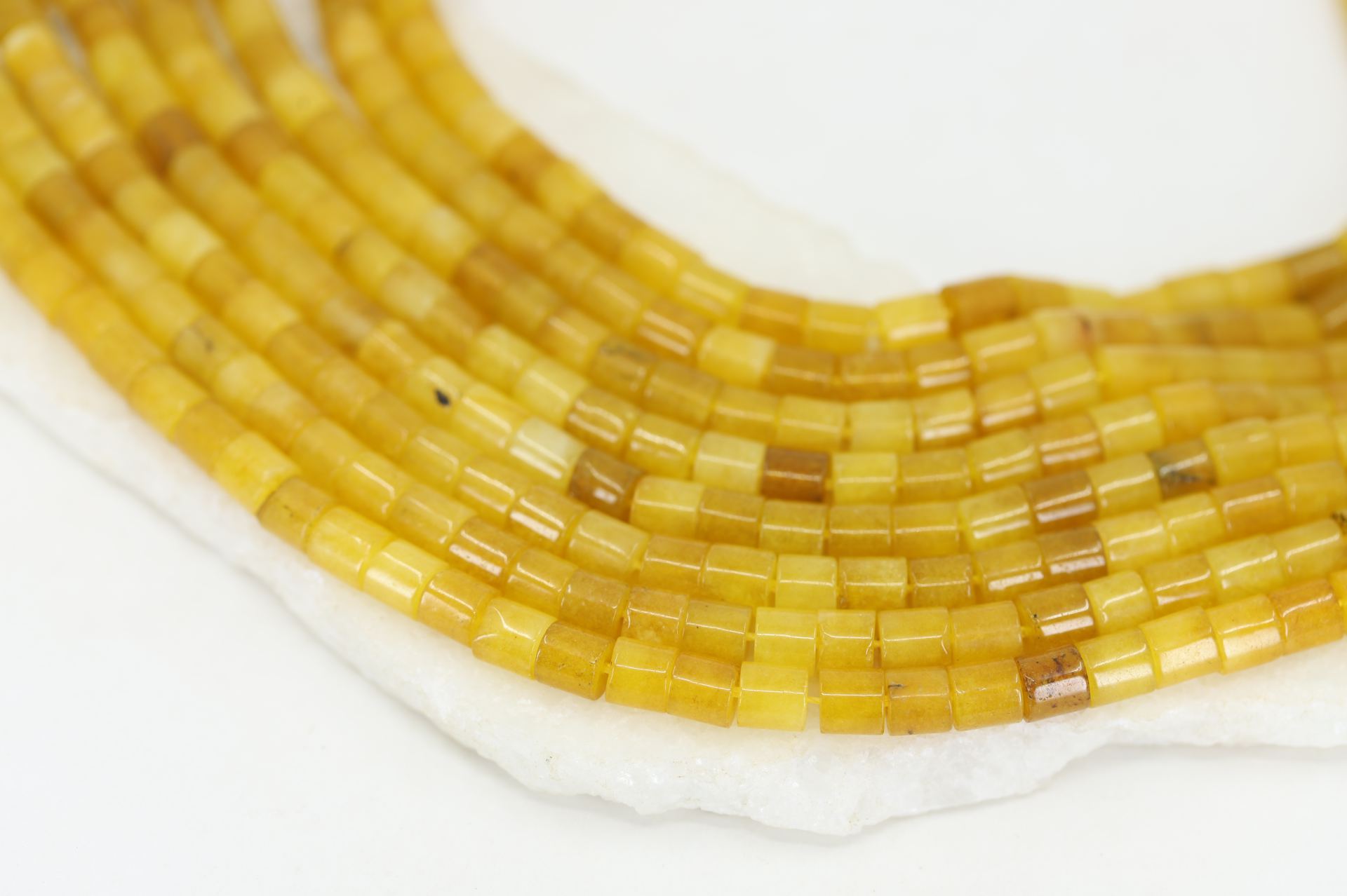 6mm-dyed-yellow-jade-barrel-beads