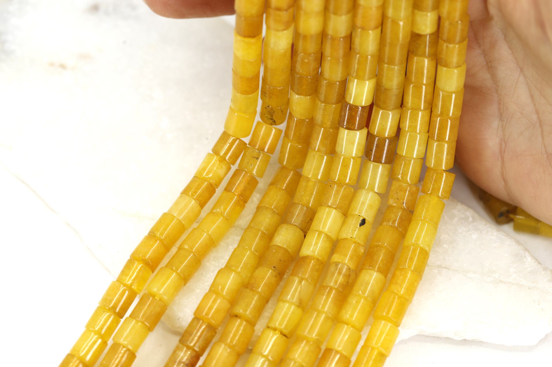 6mm-dyed-yellow-jade-natural-stone