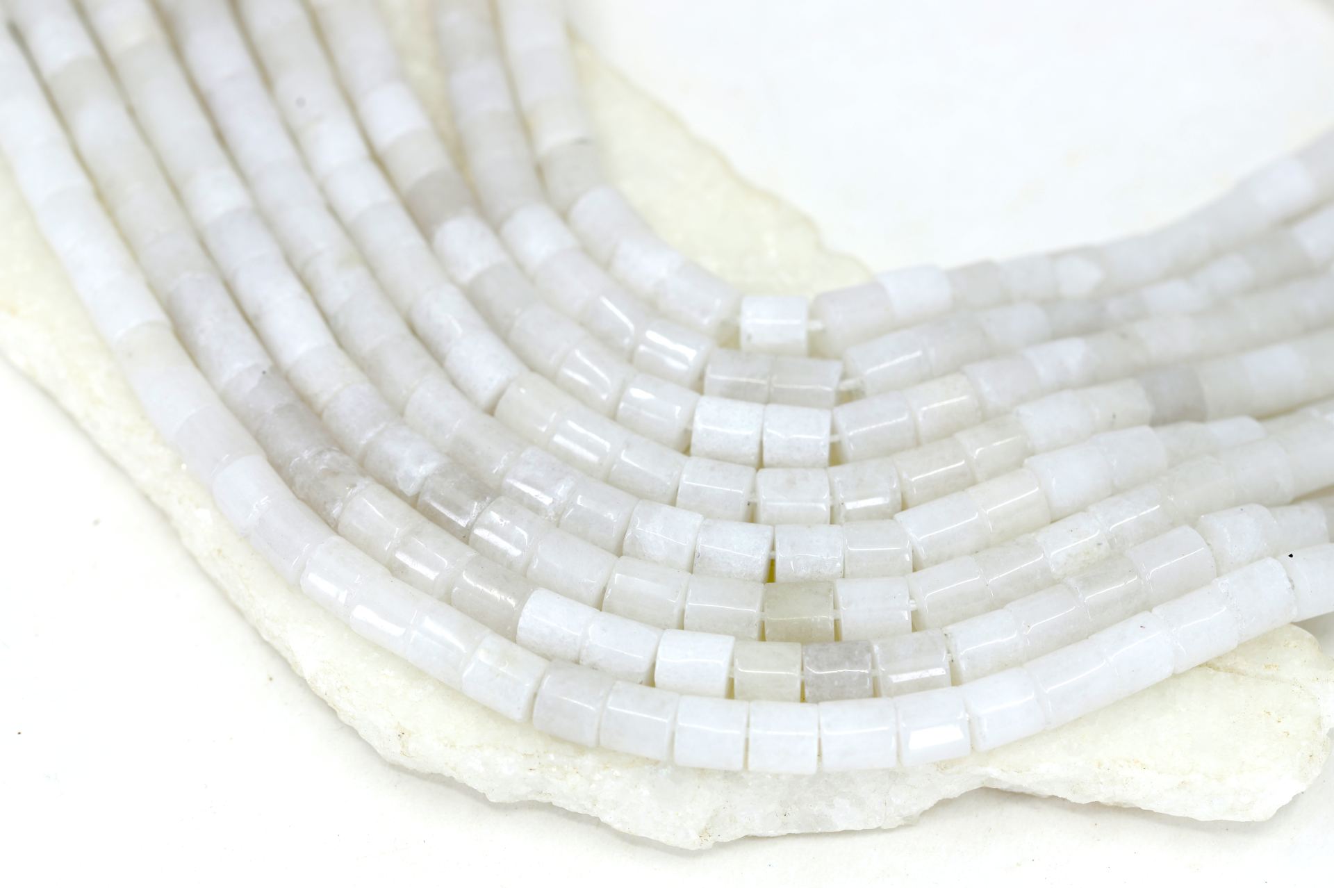 6mm-white-jade-barrel-cylinder-beads