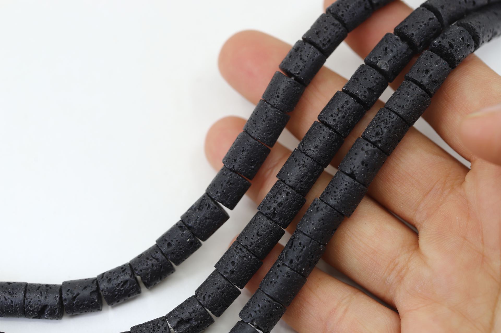 8mm-black-lava-barrel-natural-stone