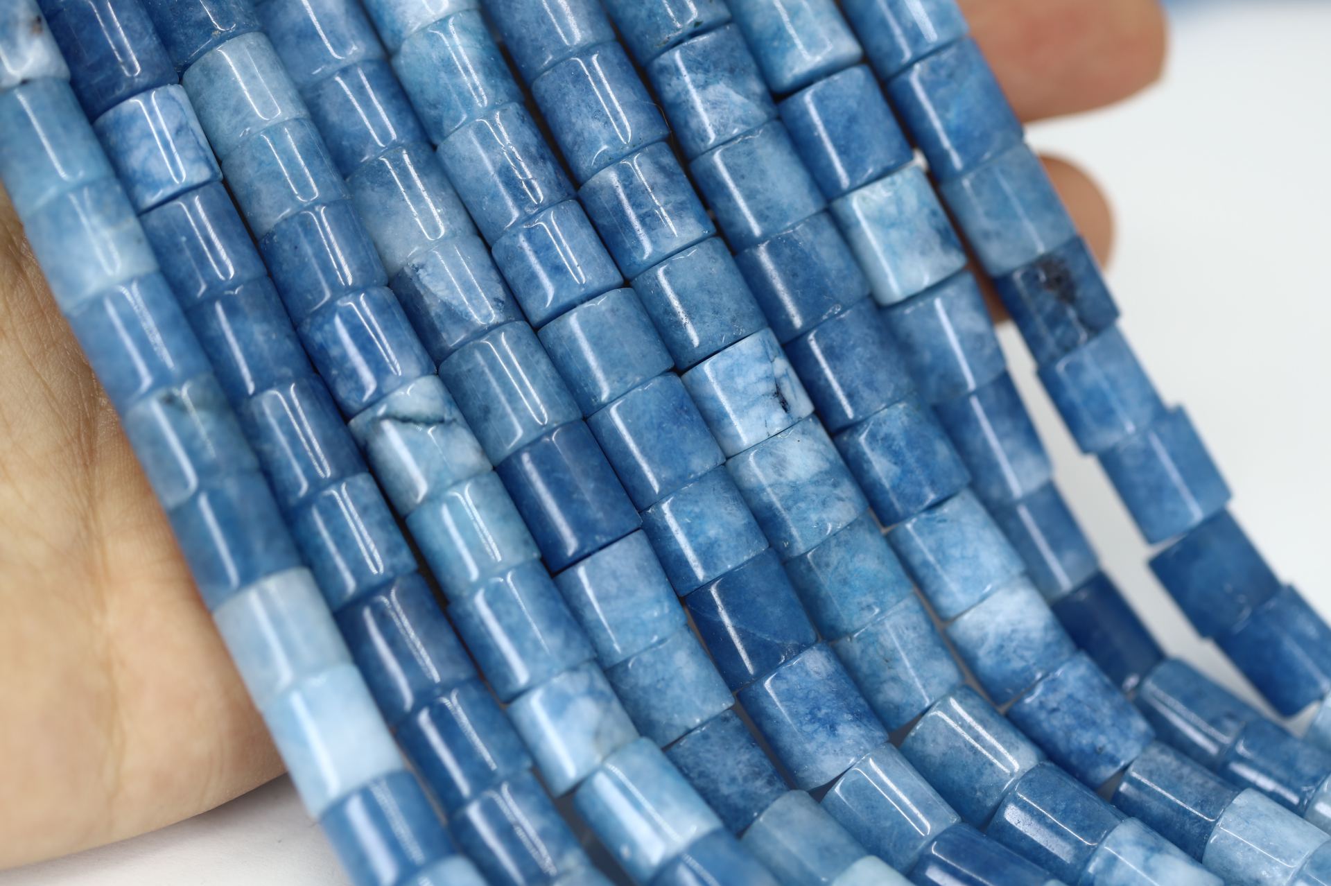 8mm-blue-dyed-jade-gemstone-barrel-beads
