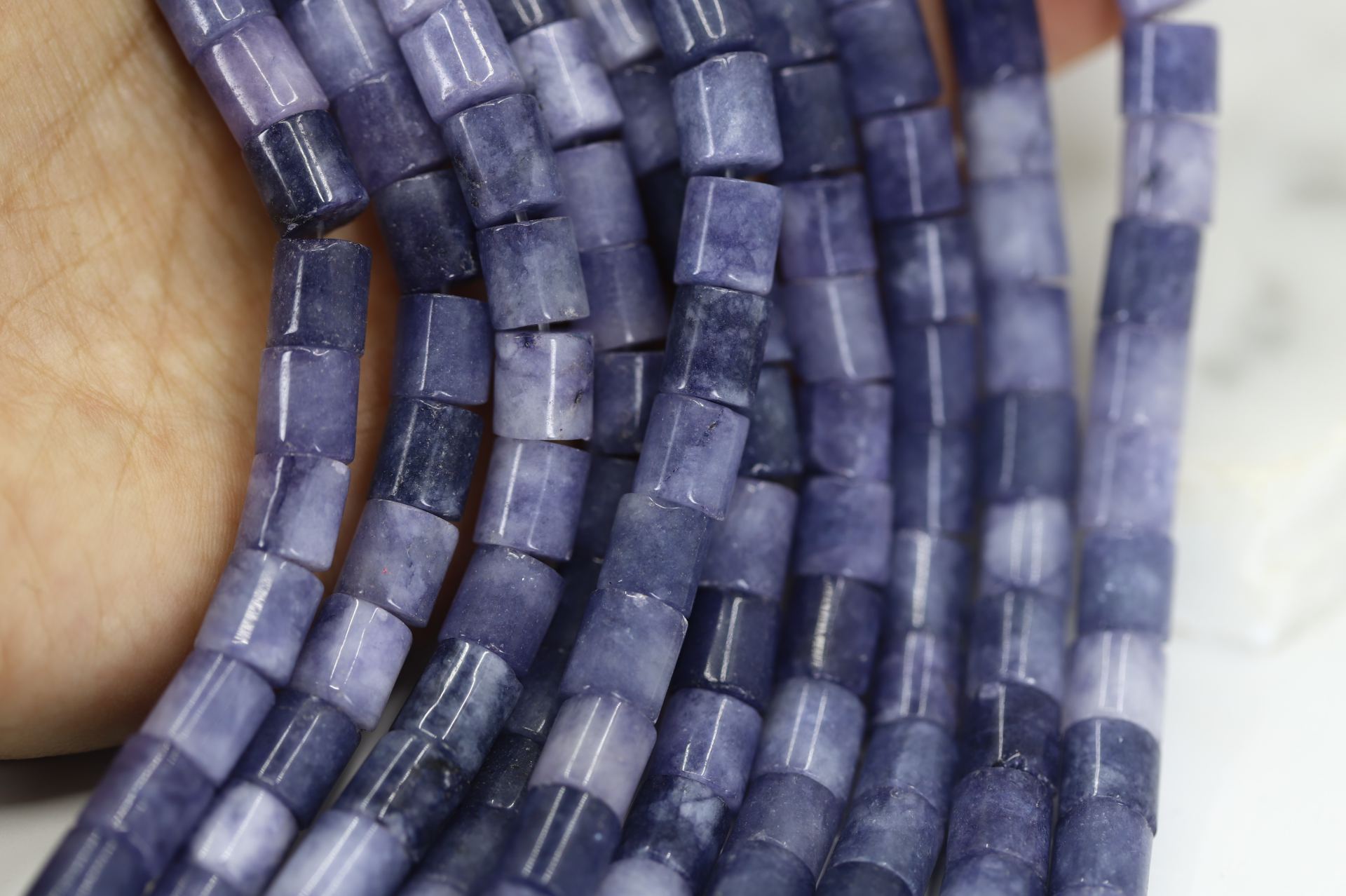8mm-purple-grey-dyed-cylinder-gemstone