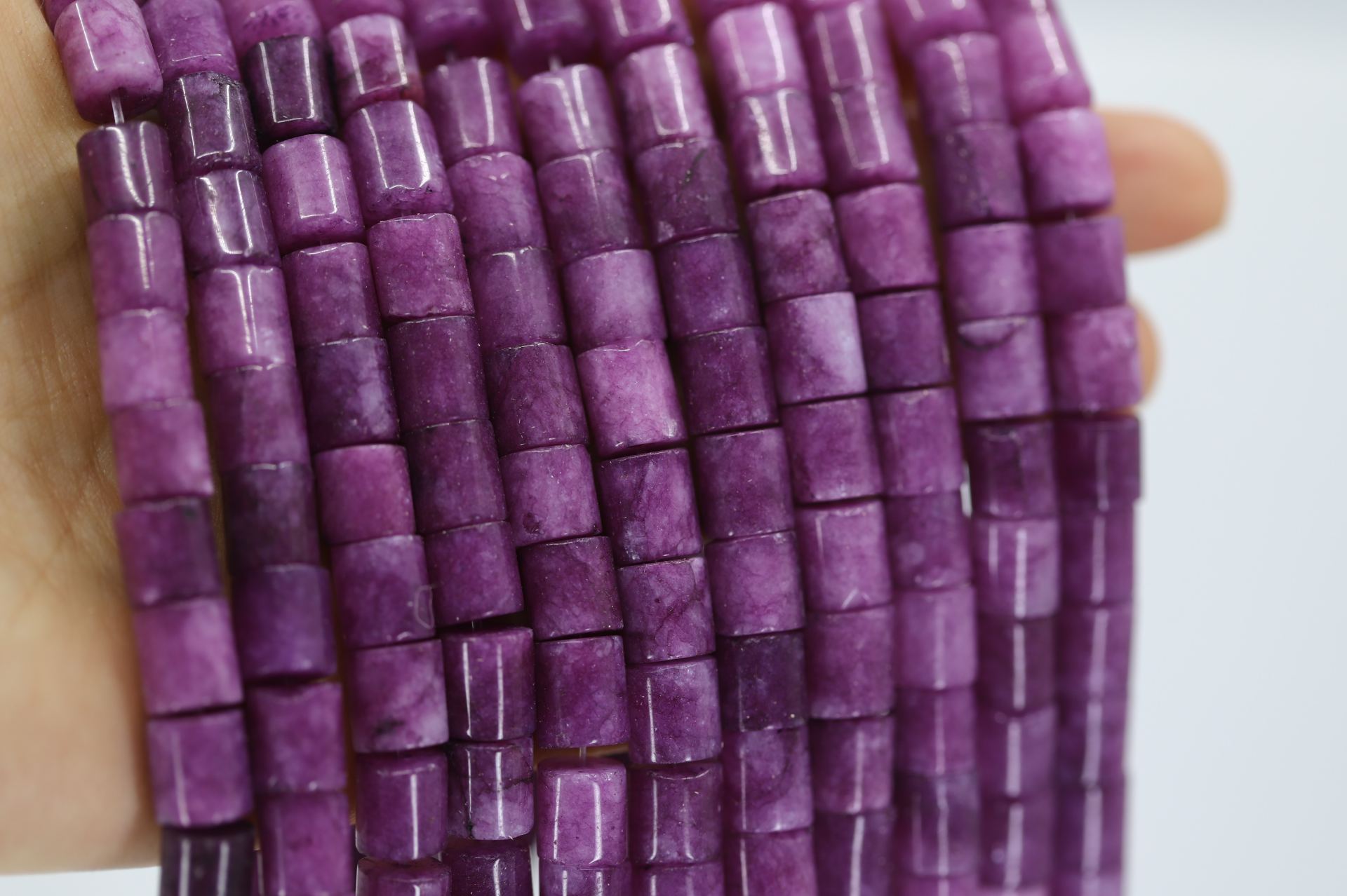 8mm-lavender-dyed-barrel-cylinder-beads
