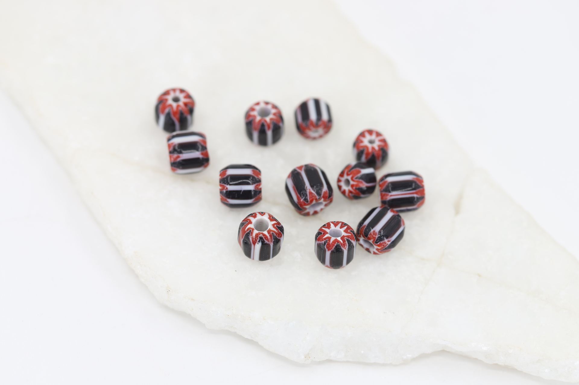 8mm-black-white-red-chevron-lampwork