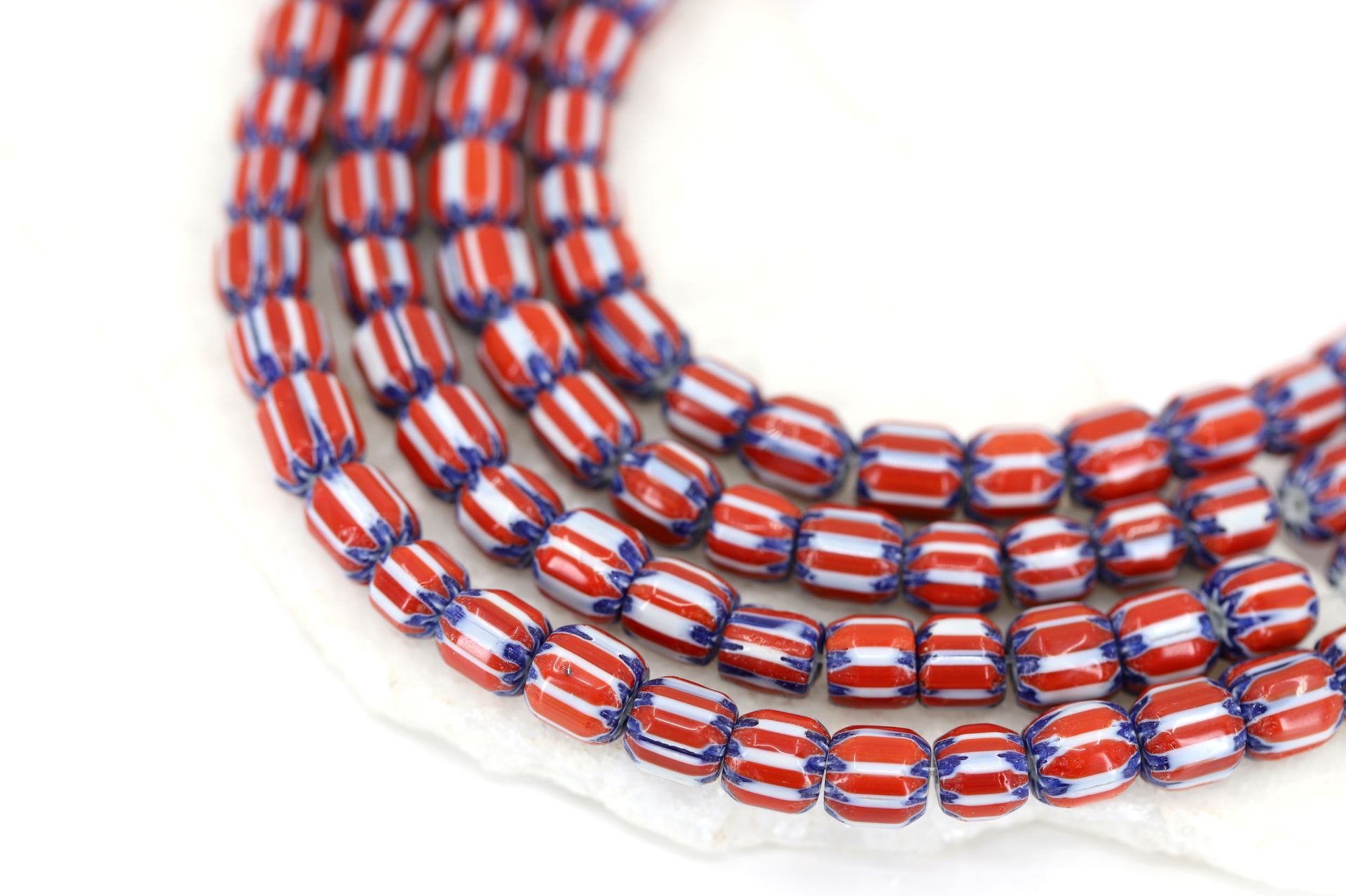 8mm-red-chevron-glass-beads