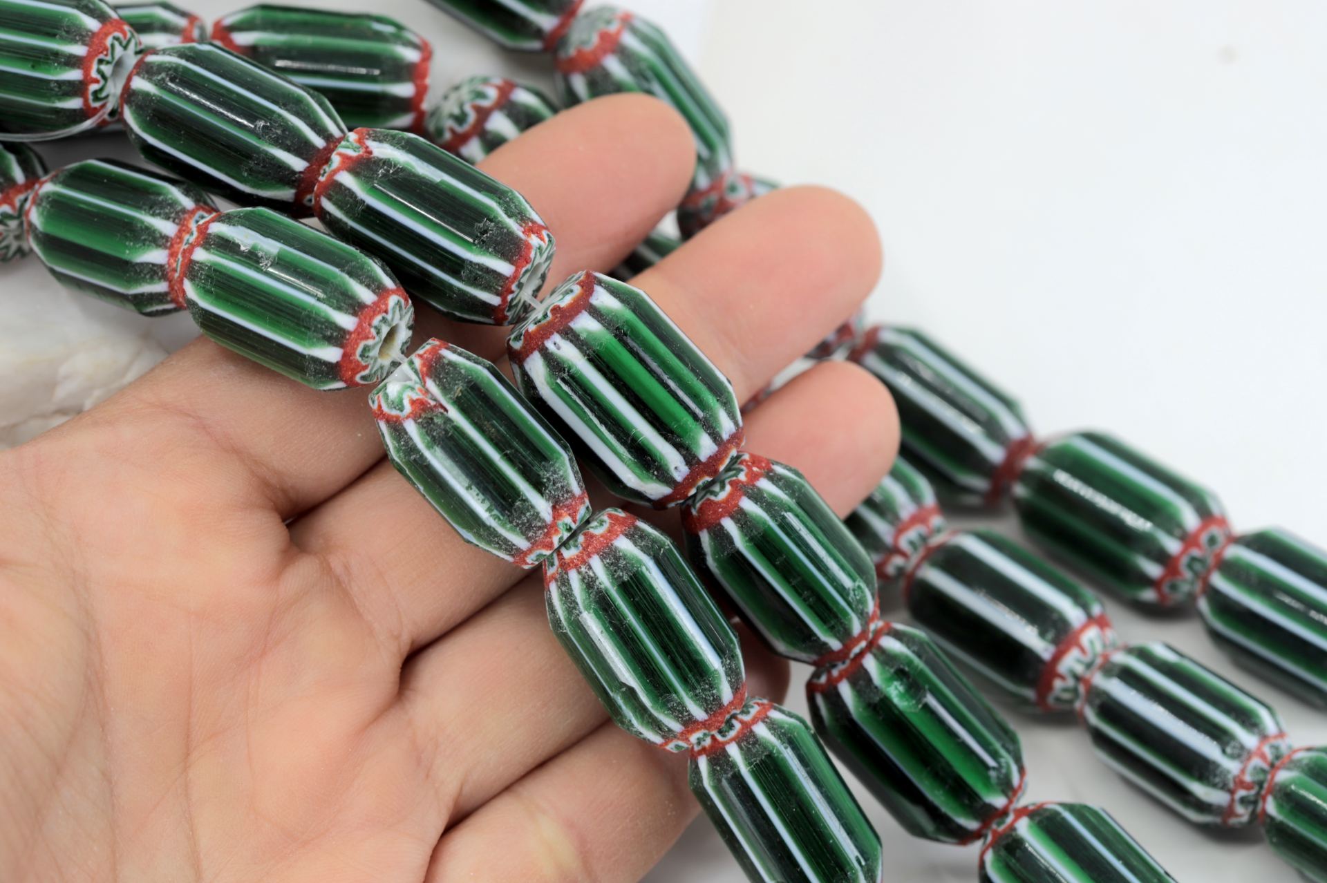 green-oval-ethnic-glass-beads