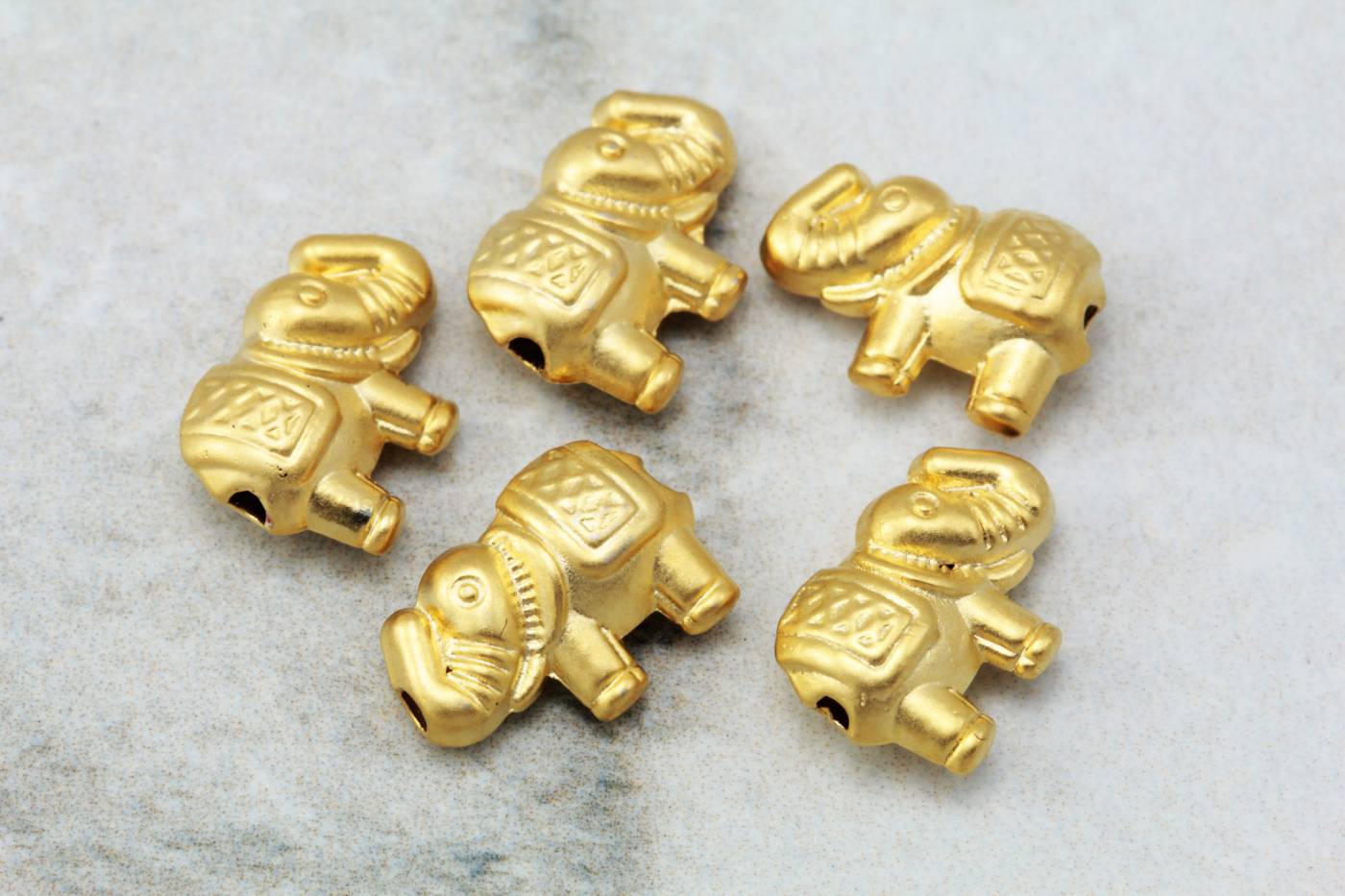 gold-plated-metal-elephant-charms