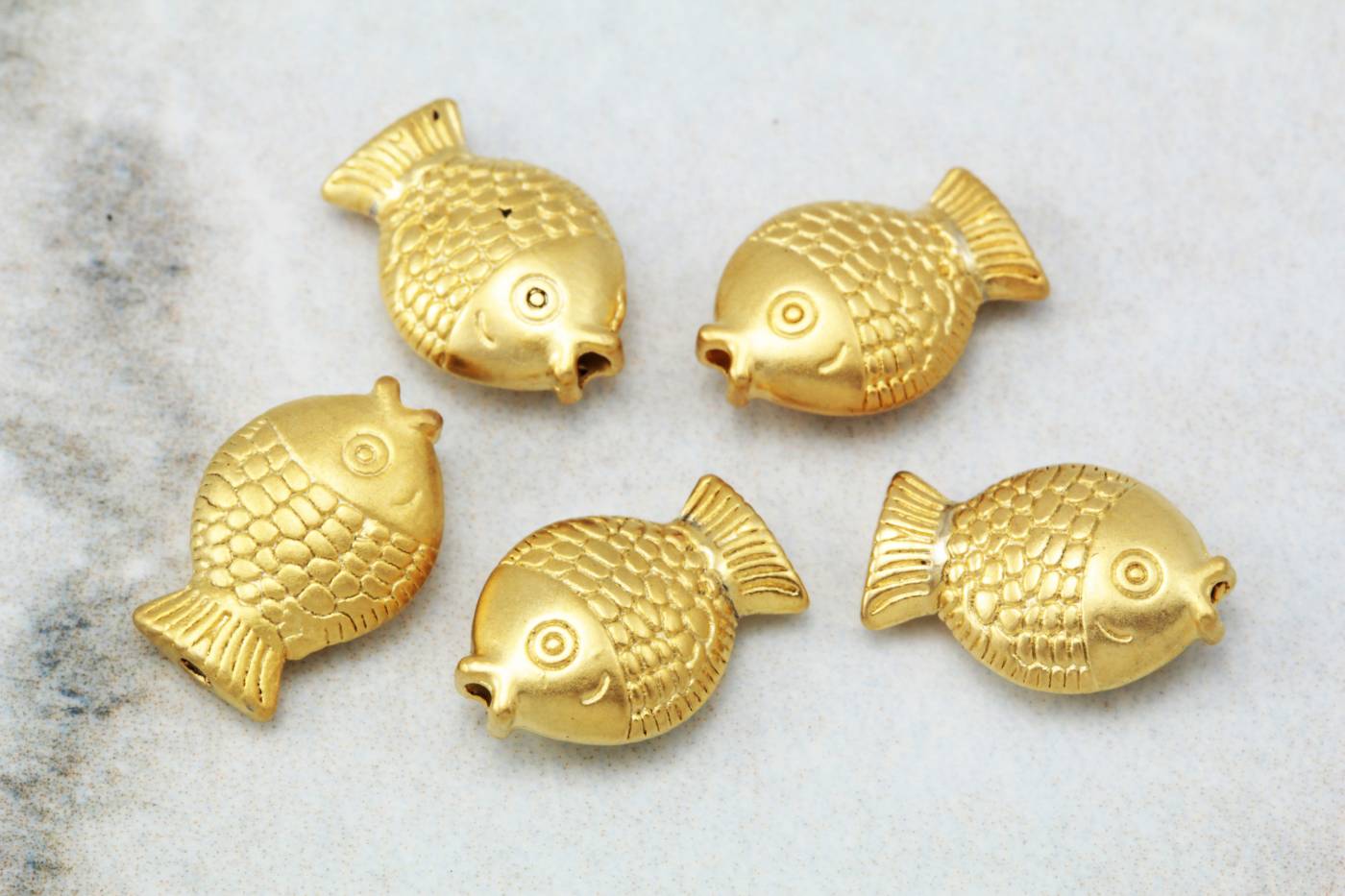 gold-fish-charm-cchange-jewelry-supplies