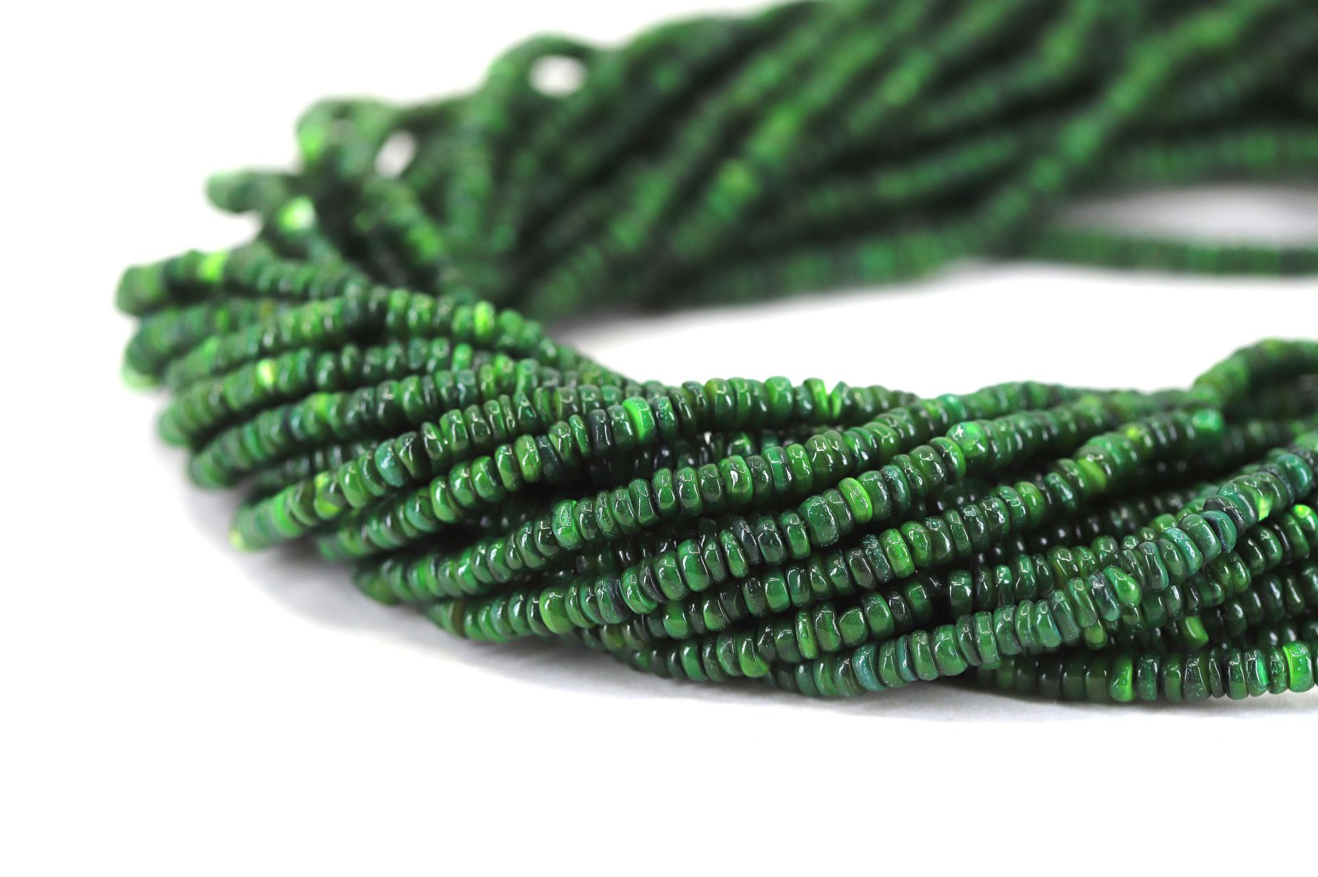 4mm-green-natural-shell-beads-strand