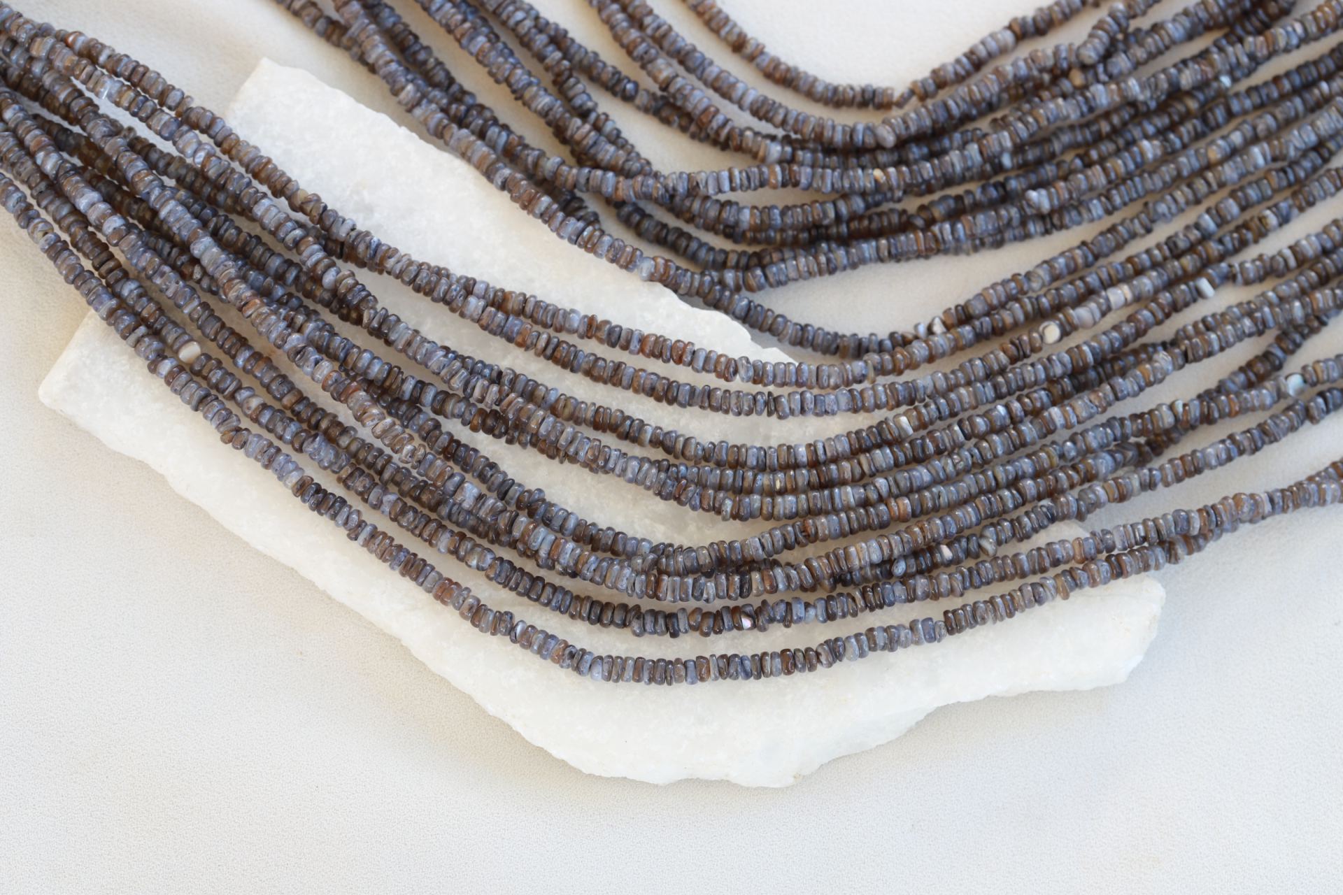 grey-natural-shell-beads-strand-cchange