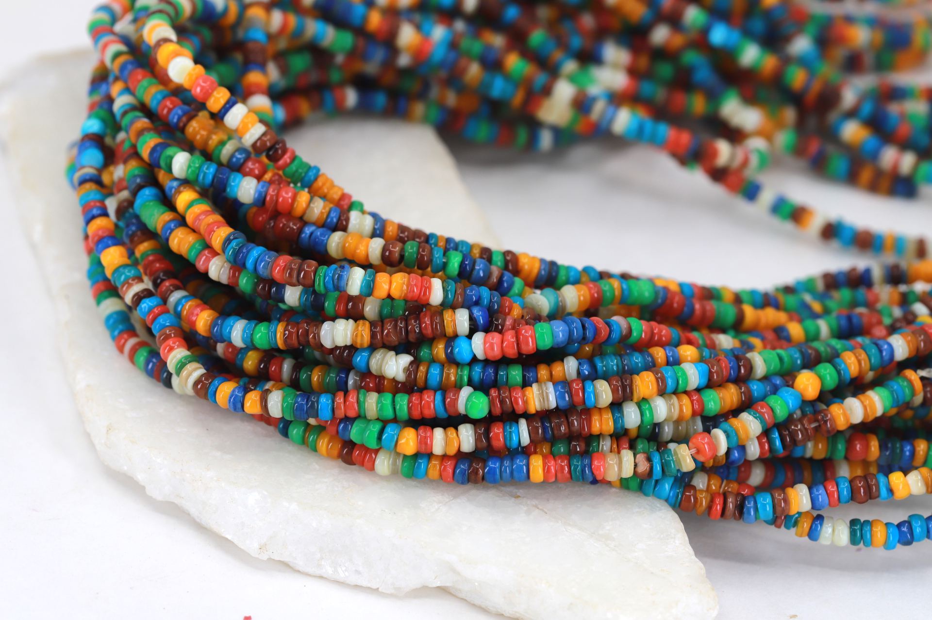 multicolor-colorful-shell-beads-cchange
