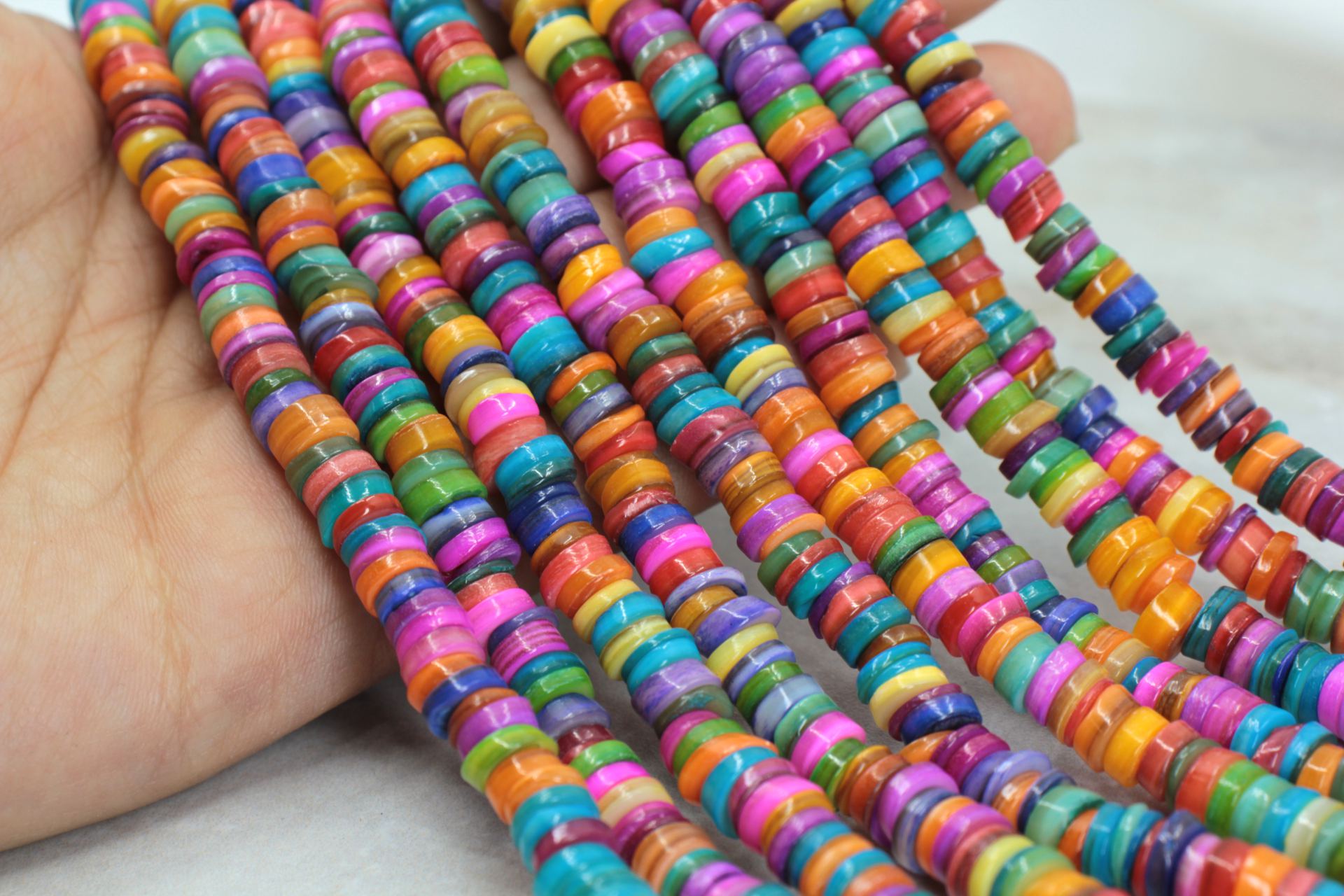 colorful-multicolor-shell-beads-cchange