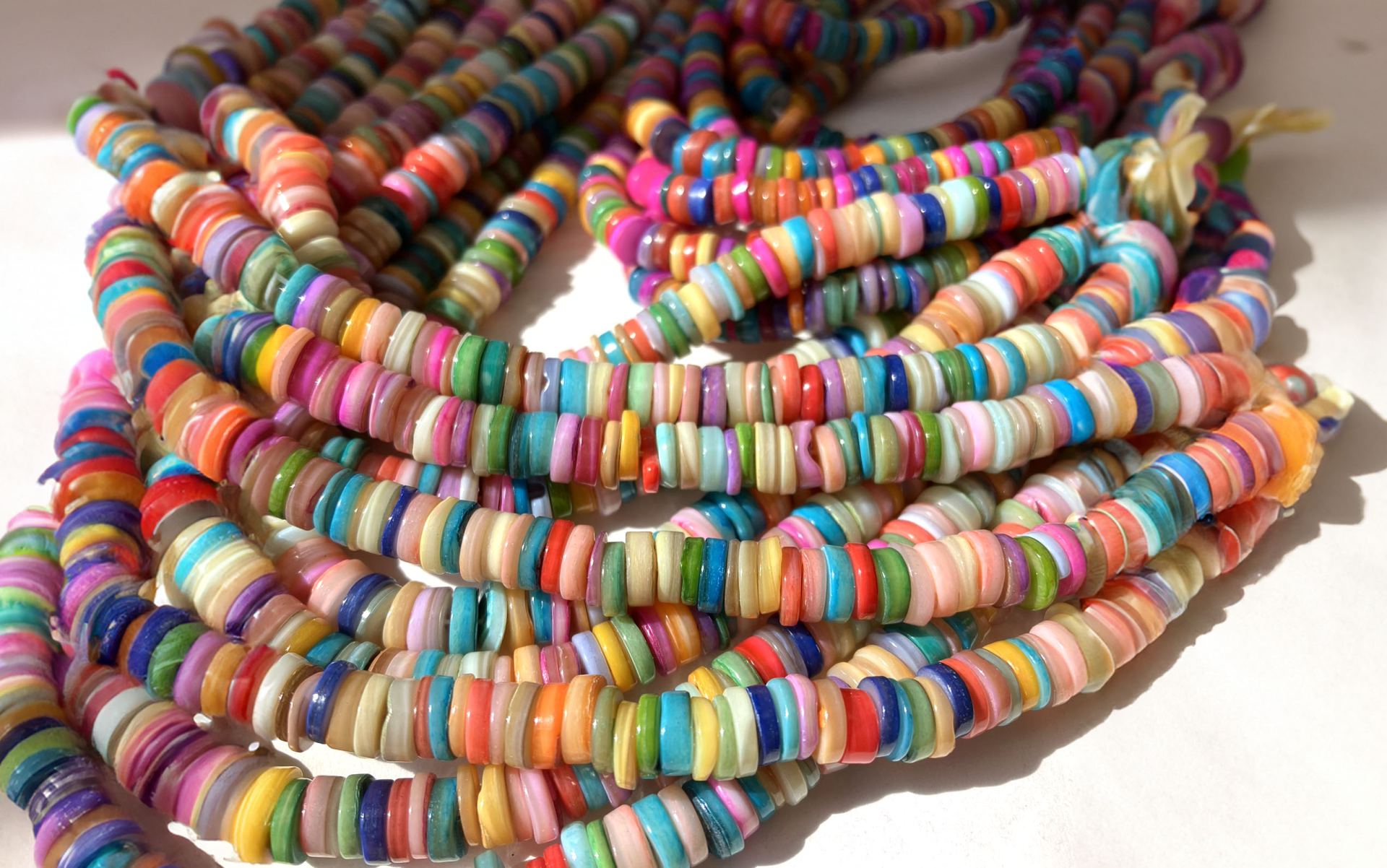 multicolor-colorful-shell-beads-strand