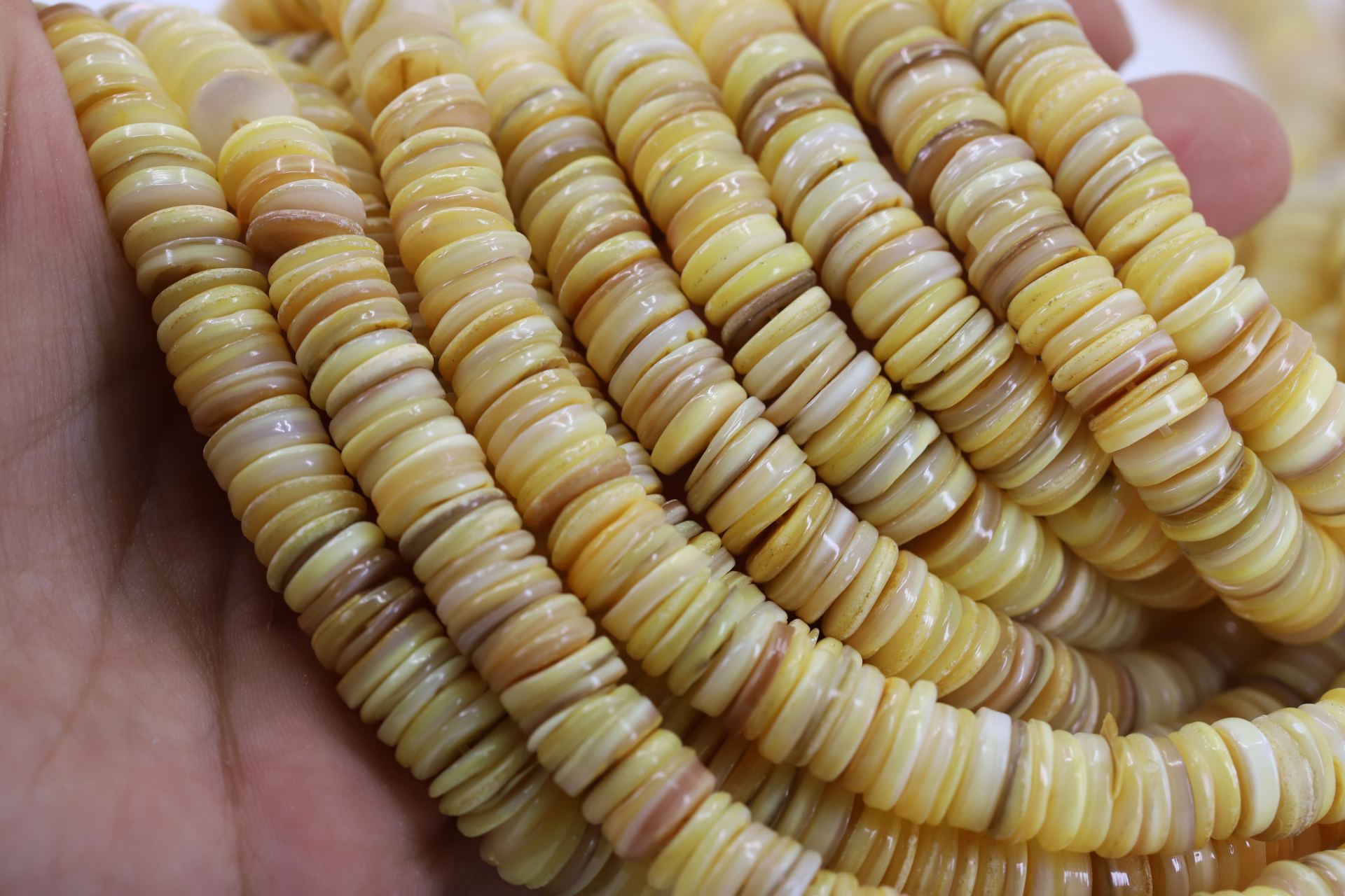 shell-beads-jewelry-making