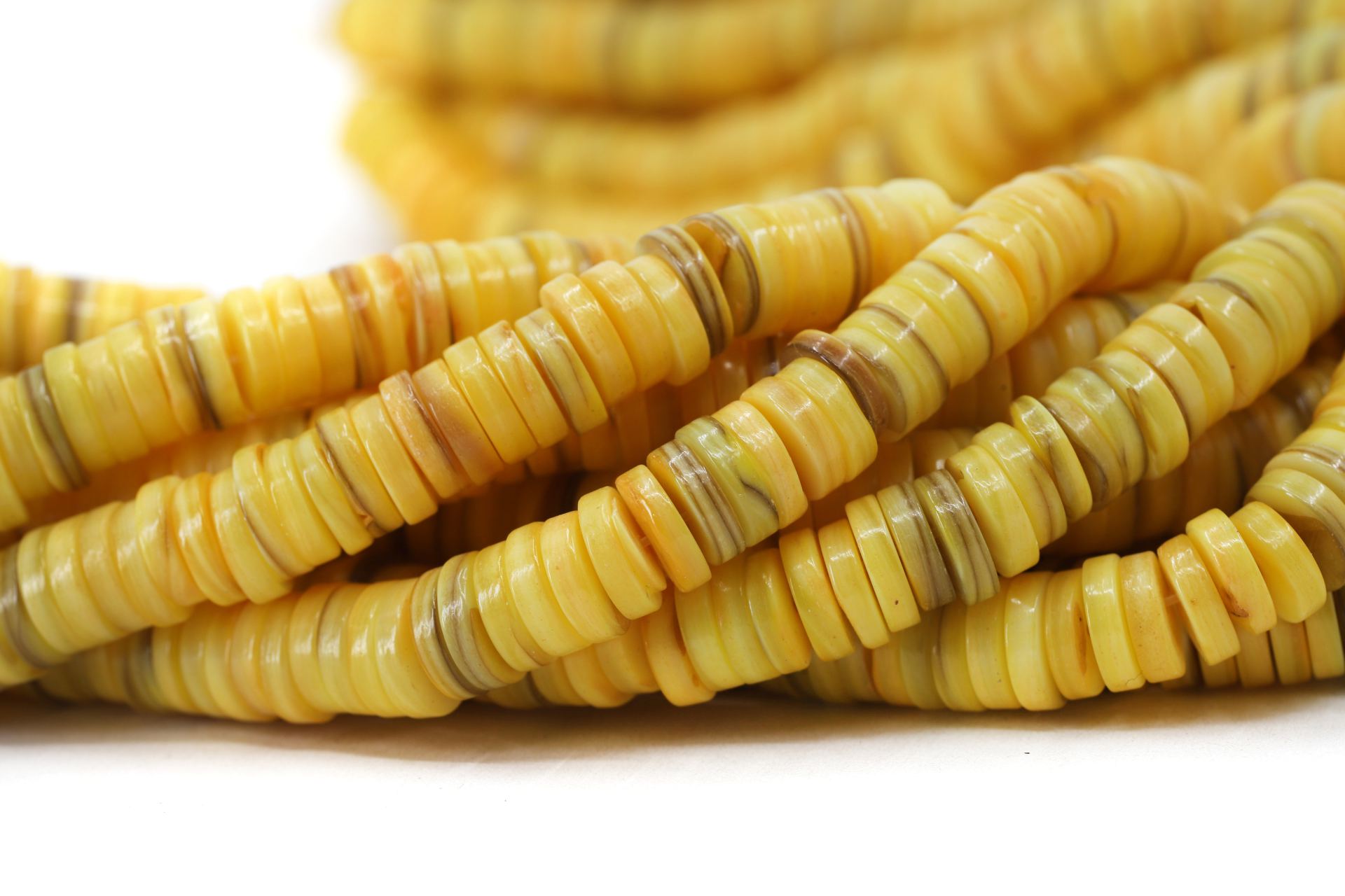 8mm-yellow-shell-beads-strand