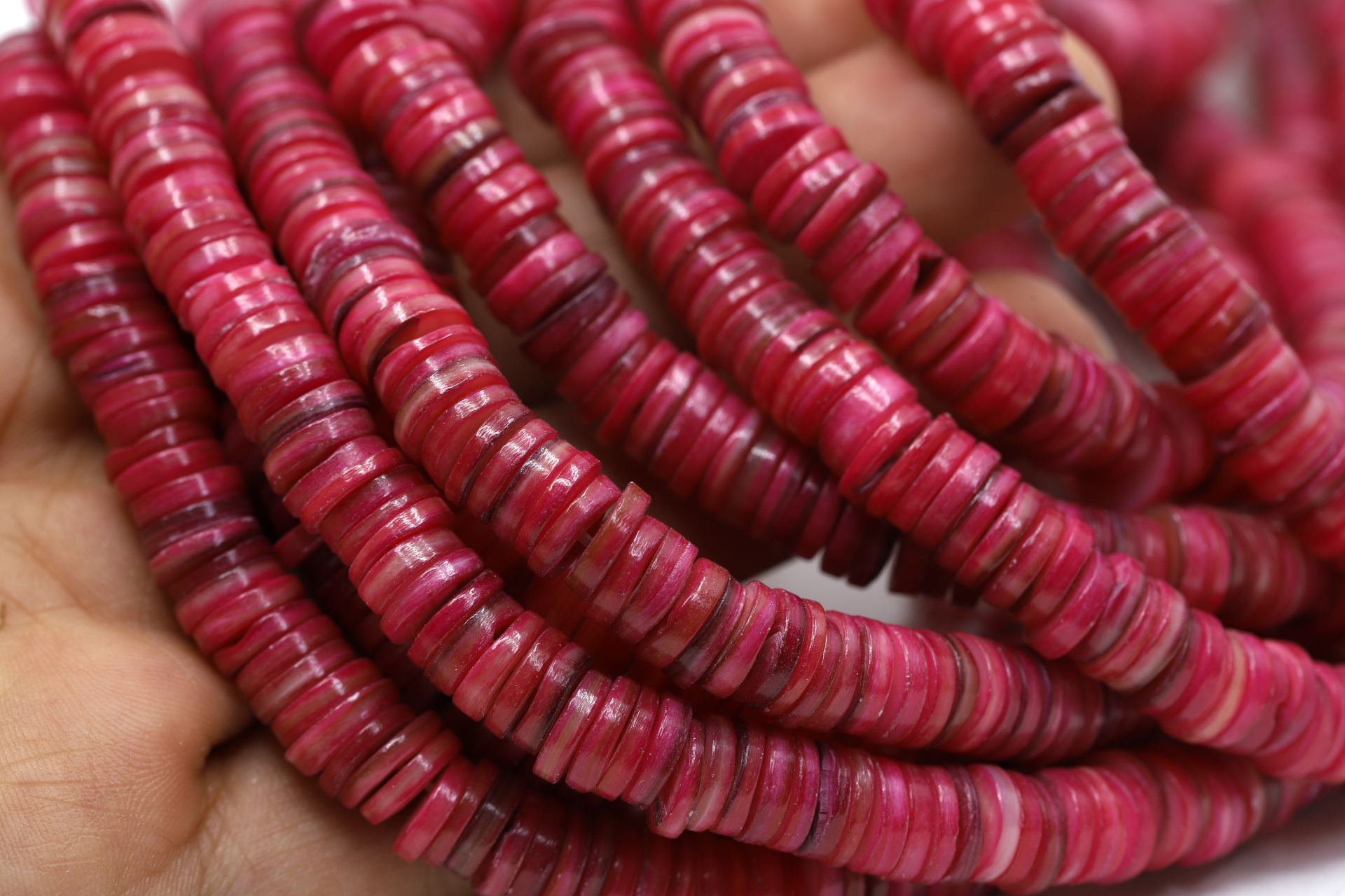 8mm-maroon-natural-shell-beads-cchange